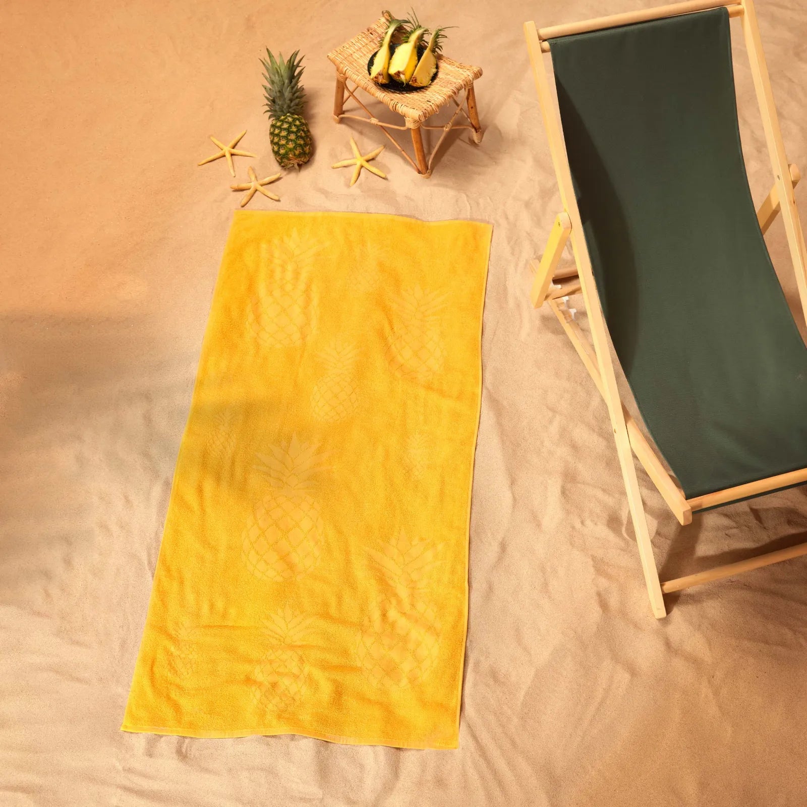 Karaca Home Sarah Anderson Pineapple Beach Towel Yellow 160.02.01.0696 - Towels - ebarza Furniture UAE | Shop Modern Furniture in Abu Dhabi & Dubai - مفروشات ايبازرا في الامارات | تسوق اثاث عصري وديكورات مميزة في دبي وابوظبي