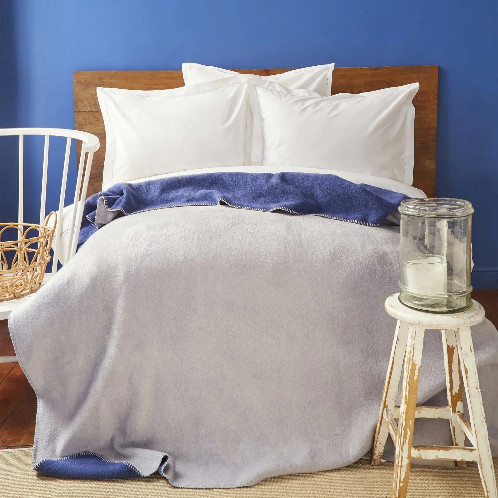 Karaca Nautica Home Jetty Navy Blue grey Double-Sided Single Cotton Blanket 180.01.01.0449 - Blankets - ebarza Furniture UAE | Shop Modern Furniture in Abu Dhabi & Dubai - مفروشات ايبازرا في الامارات | تسوق اثاث عصري وديكورات مميزة في دبي وابوظبي