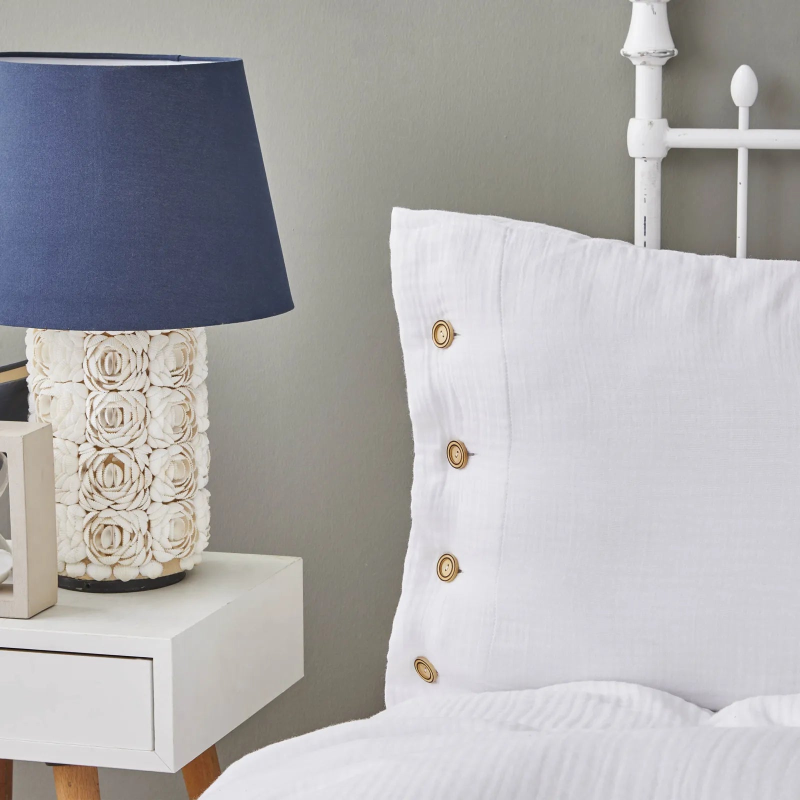 Karaca Nautica Home Pruva Double Muslin Bedspread Set White 180.01.01.0557 - Bedding - ebarza Furniture UAE | Shop Modern Furniture in Abu Dhabi & Dubai - مفروشات ايبازرا في الامارات | تسوق اثاث عصري وديكورات مميزة في دبي وابوظبي