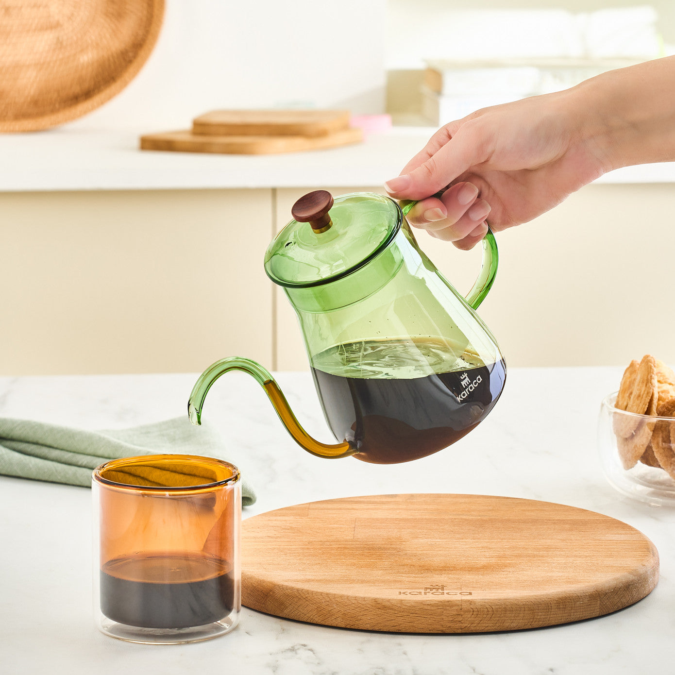 Pre-order 25 Days Delivery - Karaca Martina Borosilicate Glass Coffee Kettle Green 600 ml 153.03.08.4870 -  Coffee and Tea Pots - ebarza Furniture UAE | Shop Modern Furniture in Abu Dhabi & Dubai - مفروشات ايبازرا في الامارات | تسوق اثاث عصري وديكورات مميزة في دبي وابوظبي