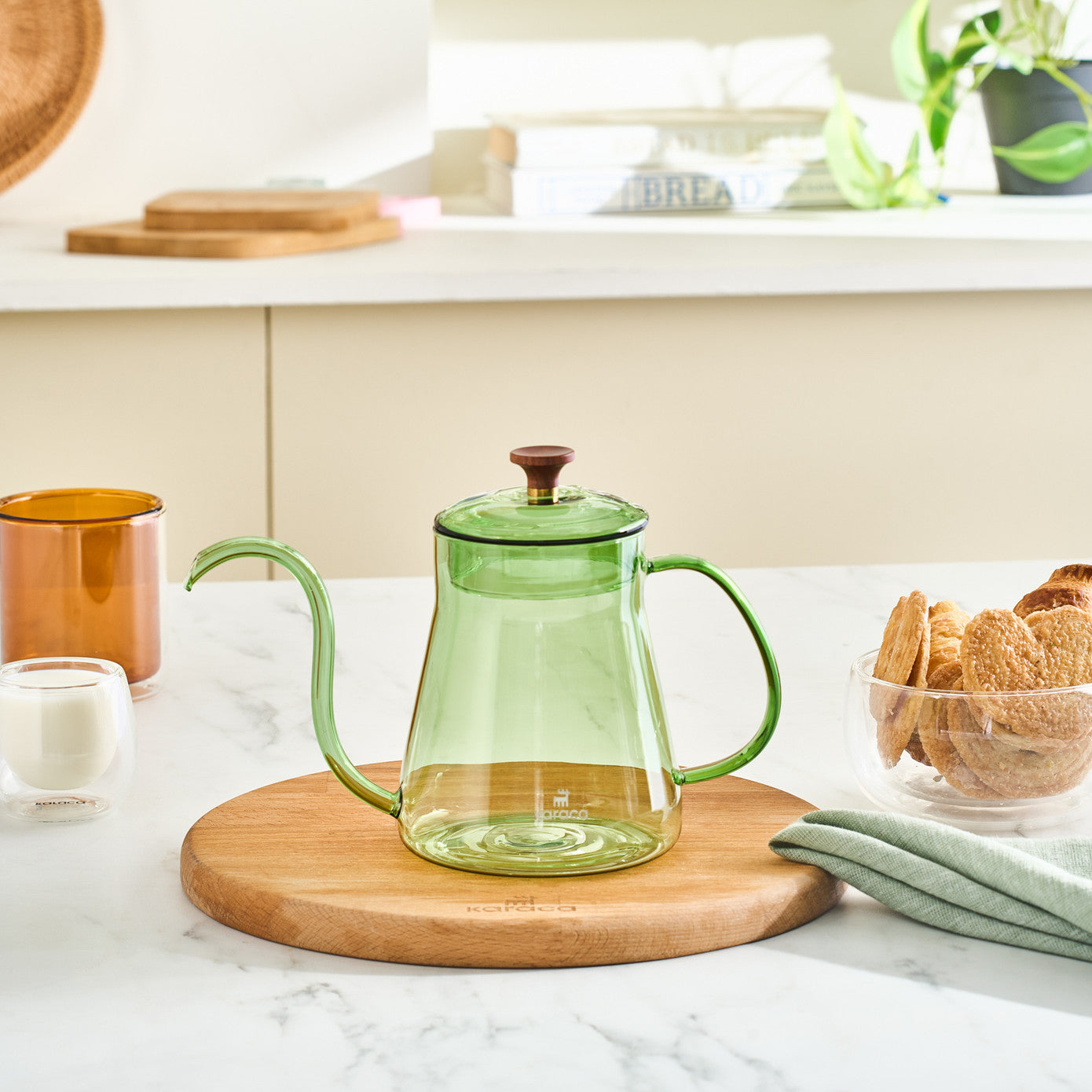 Pre-order 25 Days Delivery - Karaca Martina Borosilicate Glass Coffee Kettle Green 600 ml 153.03.08.4870 -  Coffee and Tea Pots - ebarza Furniture UAE | Shop Modern Furniture in Abu Dhabi & Dubai - مفروشات ايبازرا في الامارات | تسوق اثاث عصري وديكورات مميزة في دبي وابوظبي