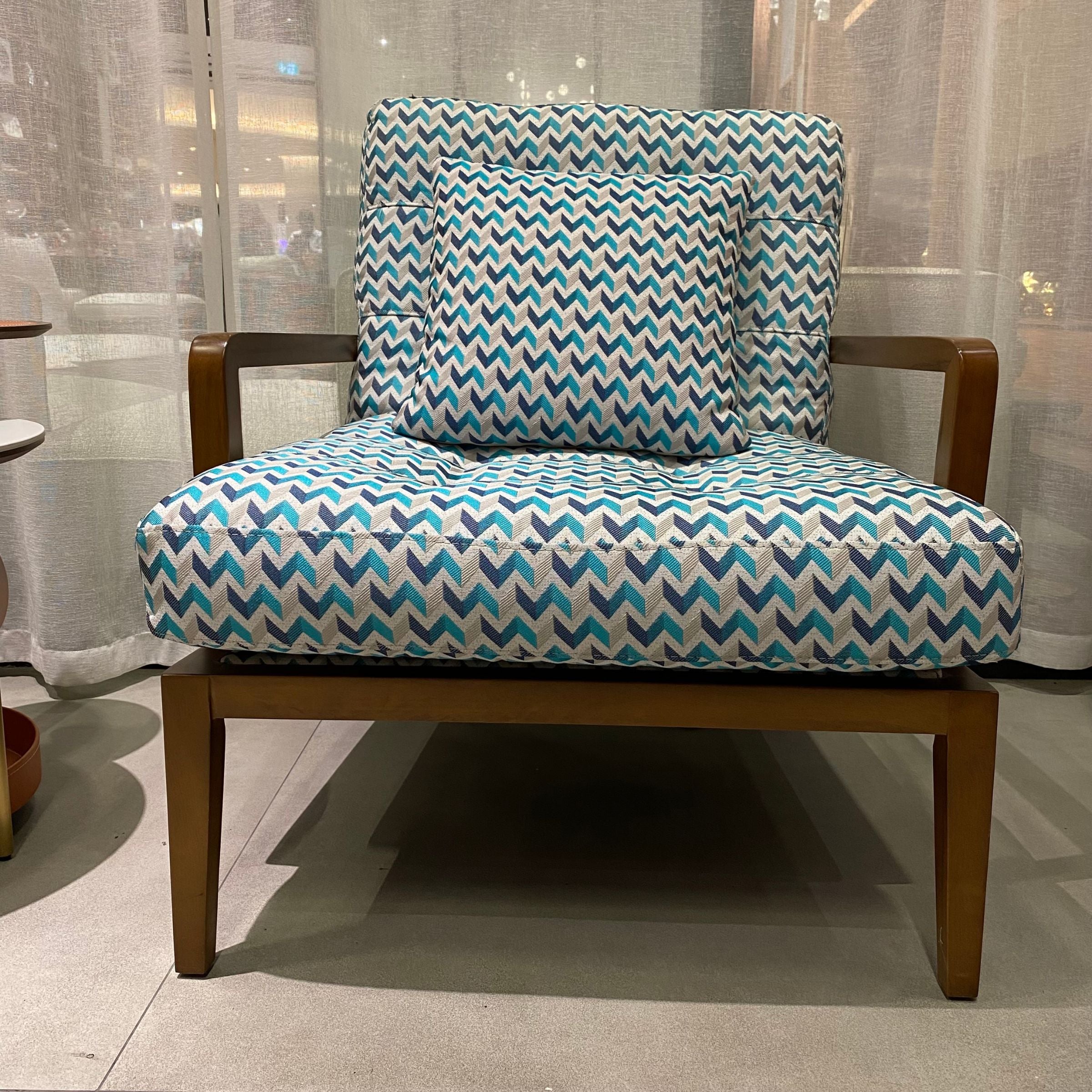 Display Item - Secrete Lounge Armchair Secs001-Lounge-Nakheel -  USED ITEM | قطعة من المعرض - كرسي صالة سيكريت - ebarza Furniture UAE | Shop Modern Furniture in Abu Dhabi & Dubai - مفروشات ايبازرا في الامارات | تسوق اثاث عصري وديكورات مميزة في دبي وابوظبي