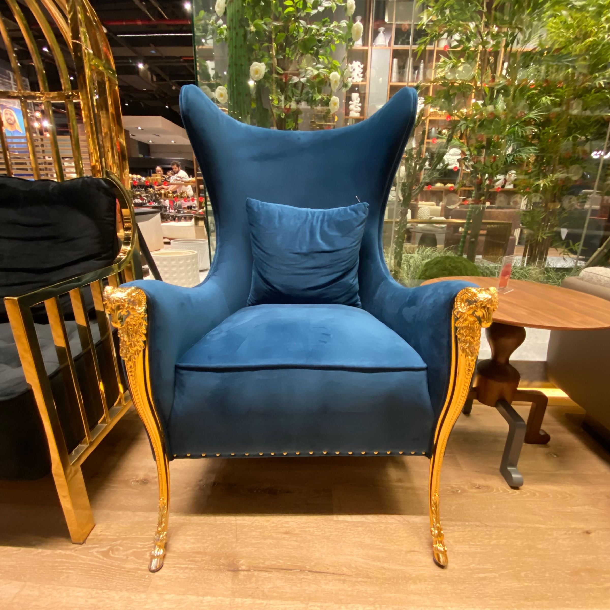 Display Item - Louis Lounge Chair Tg-426-B-Nakheel -  USED ITEM | قطعة من المعرض - كرسي صالة لويس - ebarza Furniture UAE | Shop Modern Furniture in Abu Dhabi & Dubai - مفروشات ايبازرا في الامارات | تسوق اثاث عصري وديكورات مميزة في دبي وابوظبي