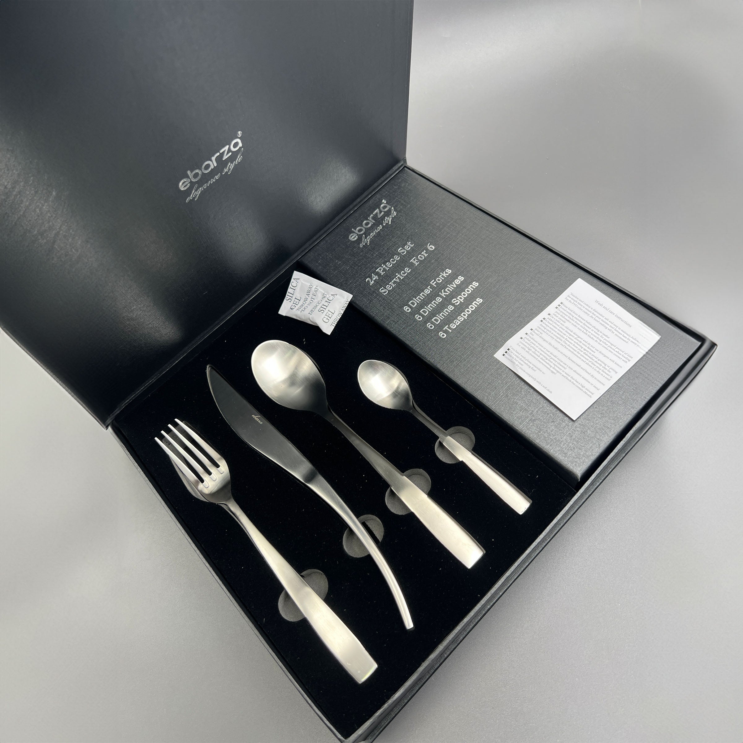 Metro Chic set of 24 pcs Matte Silver Cutlery Set  6362 -  Cutlery Sets | طقم أدوات مائدة مترو شيك مكون من 24 قطعة فضي مطفي - ebarza Furniture UAE | Shop Modern Furniture in Abu Dhabi & Dubai - مفروشات ايبازرا في الامارات | تسوق اثاث عصري وديكورات مميزة في دبي وابوظبي