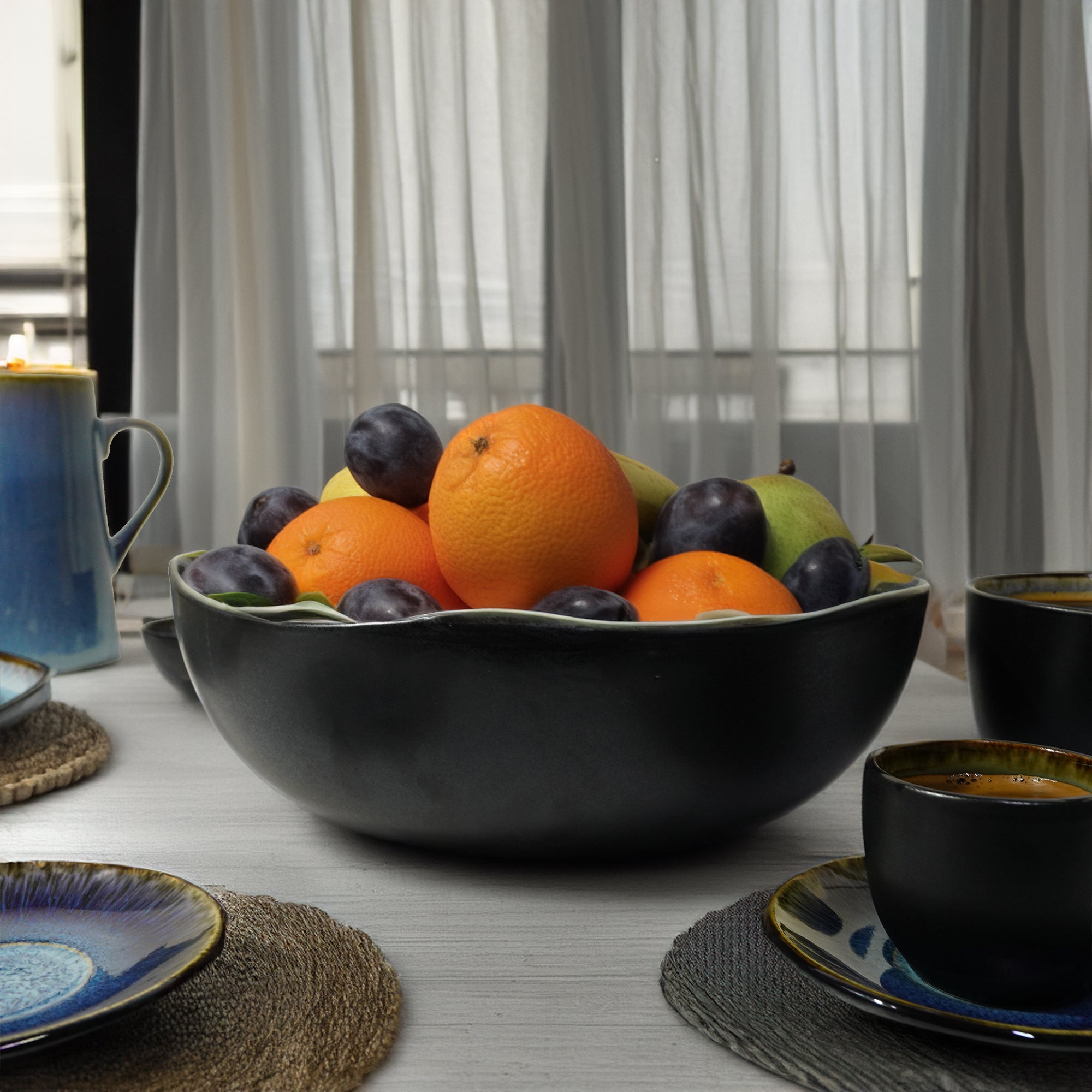 Blue Wave Big Bowl Black and Blue HZ3108 -  Bowls | وعاء كبير من بلو ويف باللونين الأسود والأزرق - ebarza Furniture UAE | Shop Modern Furniture in Abu Dhabi & Dubai - مفروشات ايبازرا في الامارات | تسوق اثاث عصري وديكورات مميزة في دبي وابوظبي