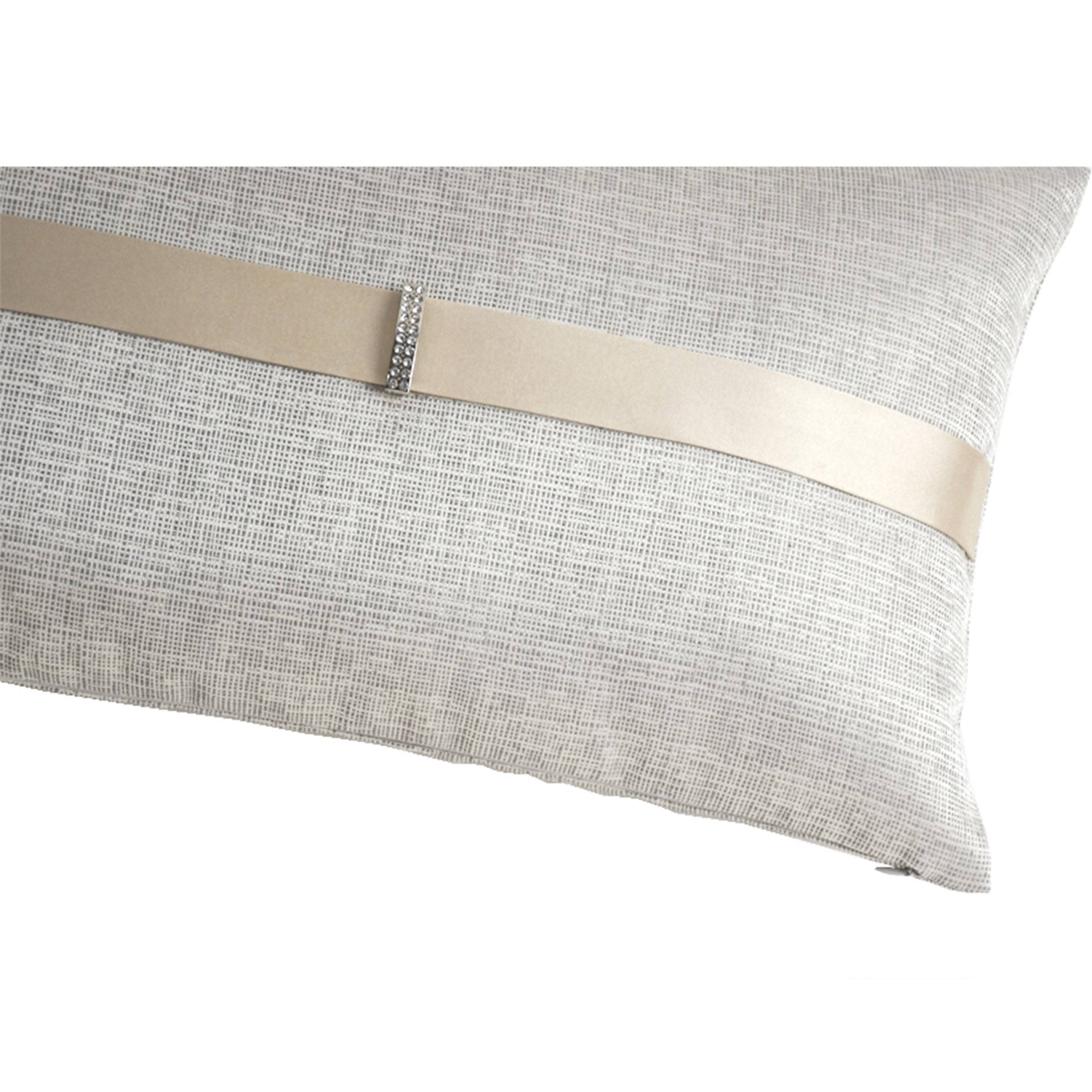 30X55 Cm Diamond Buckle Jacquard Pillow Ecc-025 -  Cushions | مقاس 30*55 سم وسادة إبارزا من قماش الجاكار بإبزيم ماسي - ebarza Furniture UAE | Shop Modern Furniture in Abu Dhabi & Dubai - مفروشات ايبازرا في الامارات | تسوق اثاث عصري وديكورات مميزة في دبي وابوظبي