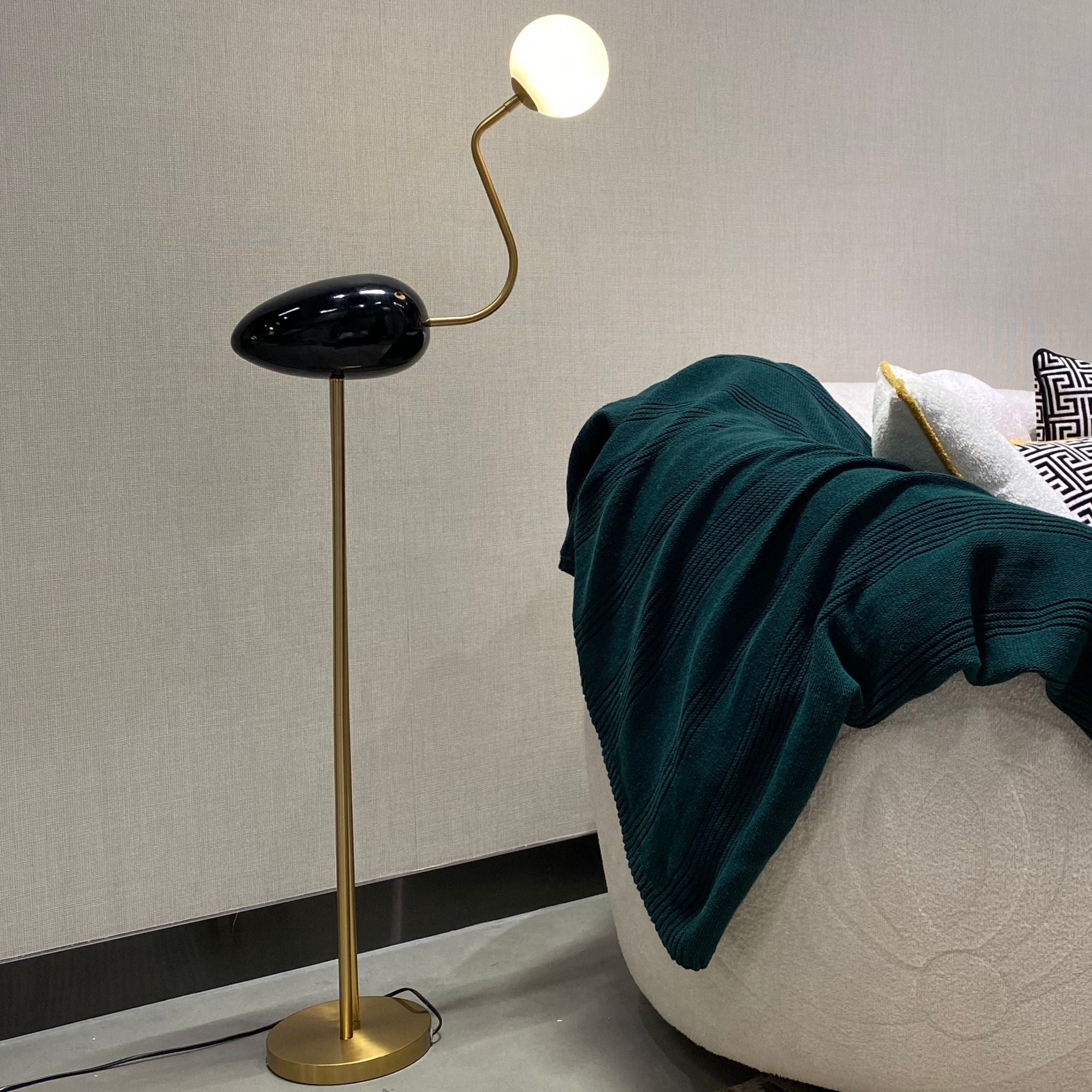 Flamingo Floor Lamp black CY-LTD-1011-B -  Floor Lamps | مصباح أرضي فلامنغو أسود - ebarza Furniture UAE | Shop Modern Furniture in Abu Dhabi & Dubai - مفروشات ايبازرا في الامارات | تسوق اثاث عصري وديكورات مميزة في دبي وابوظبي