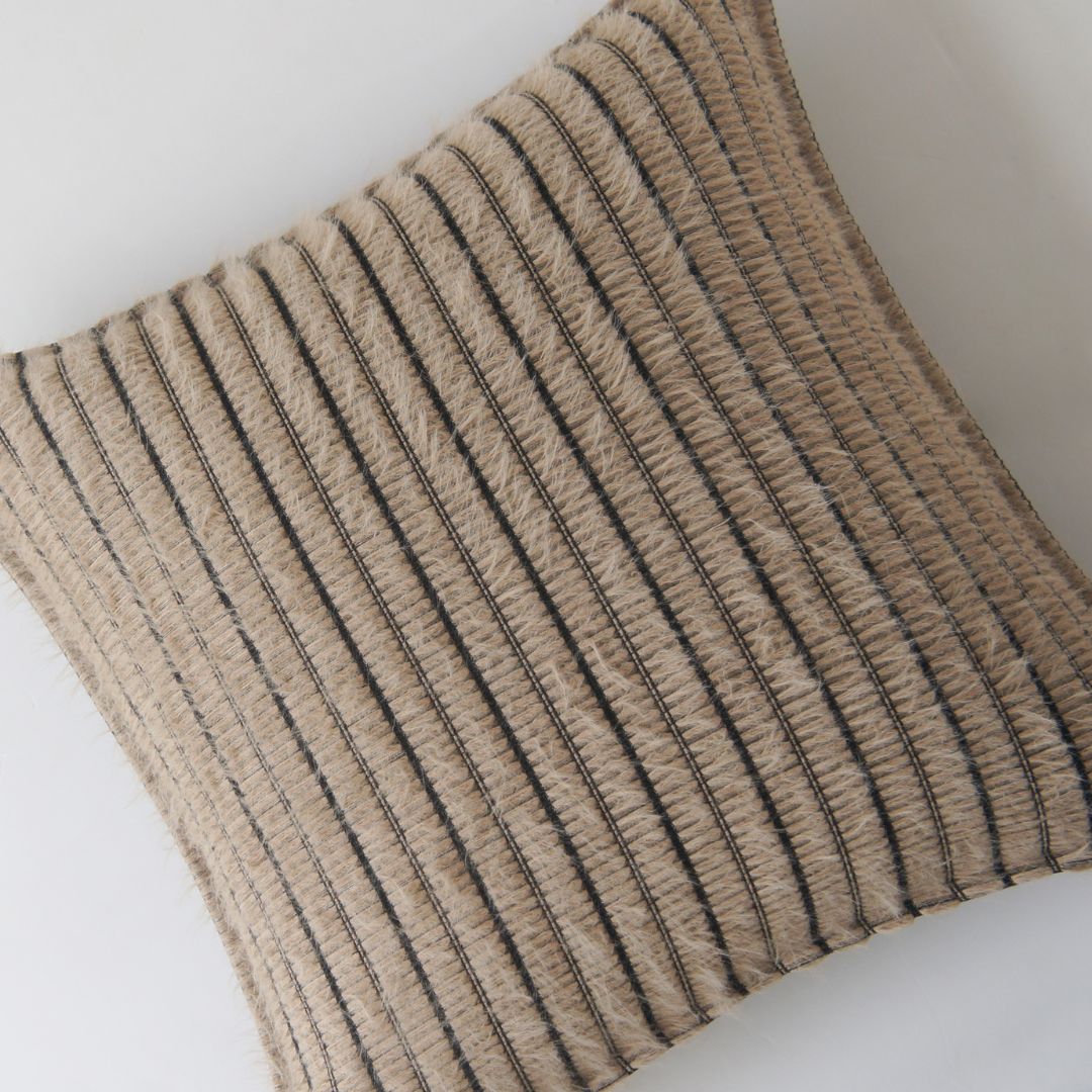 45*45cm Ebarza Sindra Imitation Fur Cushion ECC156