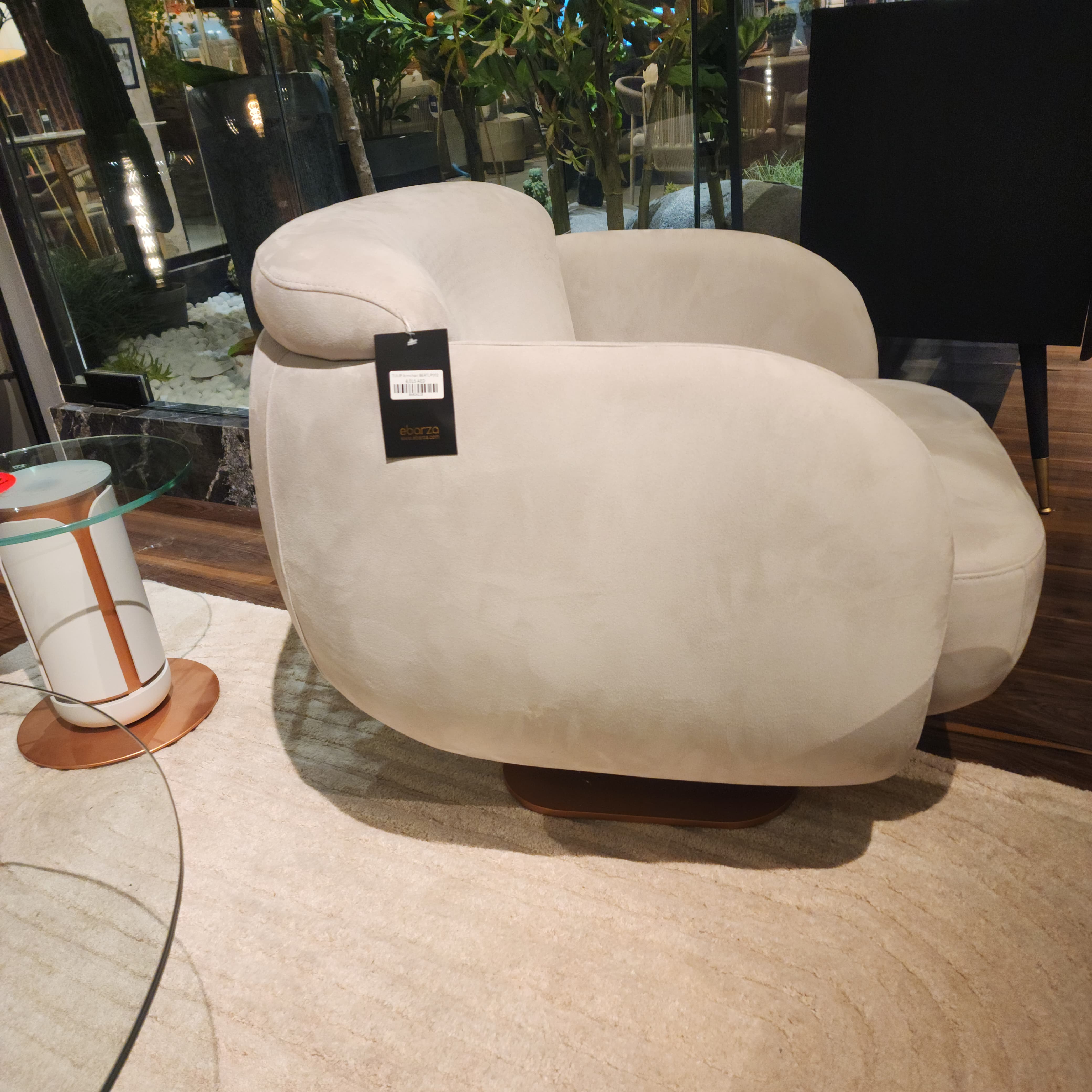 Display Item -  TULIP Armchair BERTLP002YAS -  USED ITEM | قطعة من المعرض- كرسي بذراعين توليب - ebarza Furniture UAE | Shop Modern Furniture in Abu Dhabi & Dubai - مفروشات ايبازرا في الامارات | تسوق اثاث عصري وديكورات مميزة في دبي وابوظبي