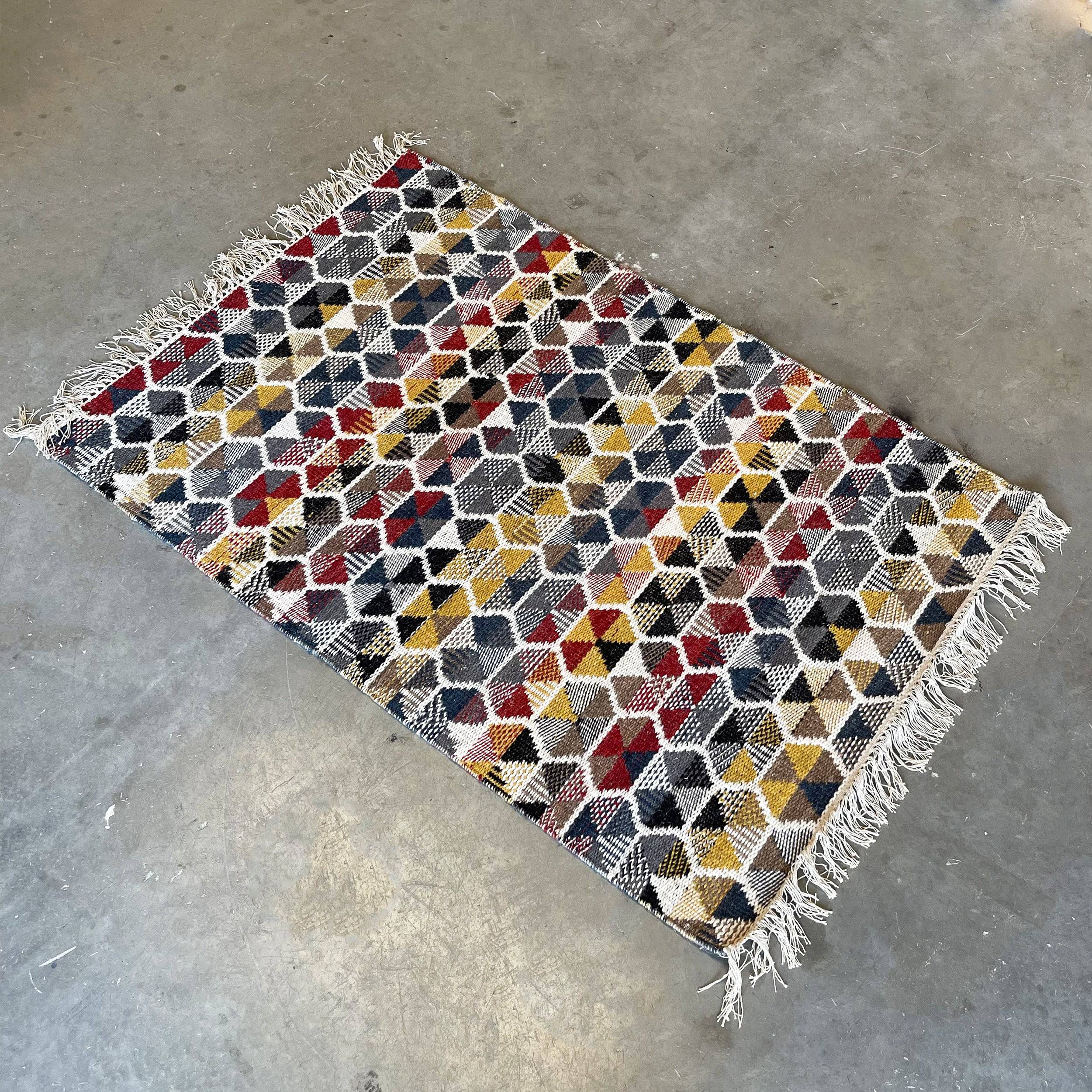 90X130 Cm Bolton Handmade Wool Rug Bolton Blt-28-S -  Rugs | 130 × 90 سم سجادة بولتون صوف يدوية الصنع - ebarza Furniture UAE | Shop Modern Furniture in Abu Dhabi & Dubai - مفروشات ايبازرا في الامارات | تسوق اثاث عصري وديكورات مميزة في دبي وابوظبي