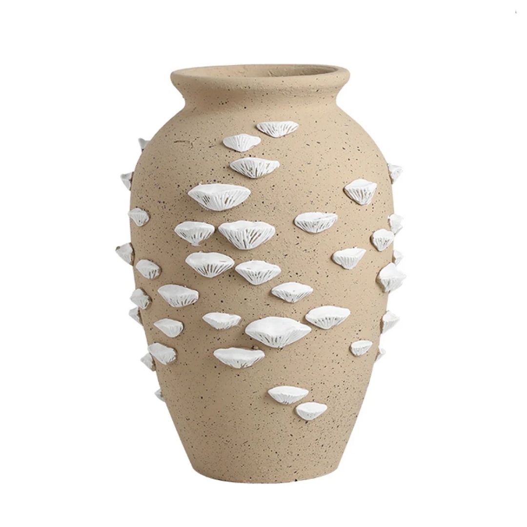 Beige & White Cement Vase With Shell Detail -A FF-SN24027A -  Vases - ebarza Furniture UAE | Shop Modern Furniture in Abu Dhabi & Dubai - مفروشات ايبازرا في الامارات | تسوق اثاث عصري وديكورات مميزة في دبي وابوظبي