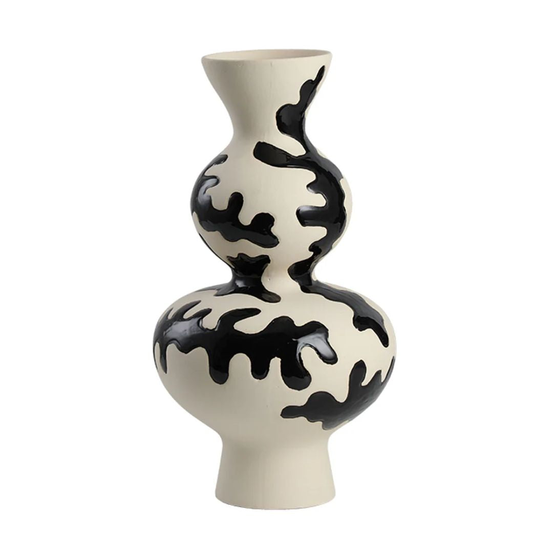 Black Hand-Painted Vase -A  FD-D24068A -  Vases - ebarza Furniture UAE | Shop Modern Furniture in Abu Dhabi & Dubai - مفروشات ايبازرا في الامارات | تسوق اثاث عصري وديكورات مميزة في دبي وابوظبي