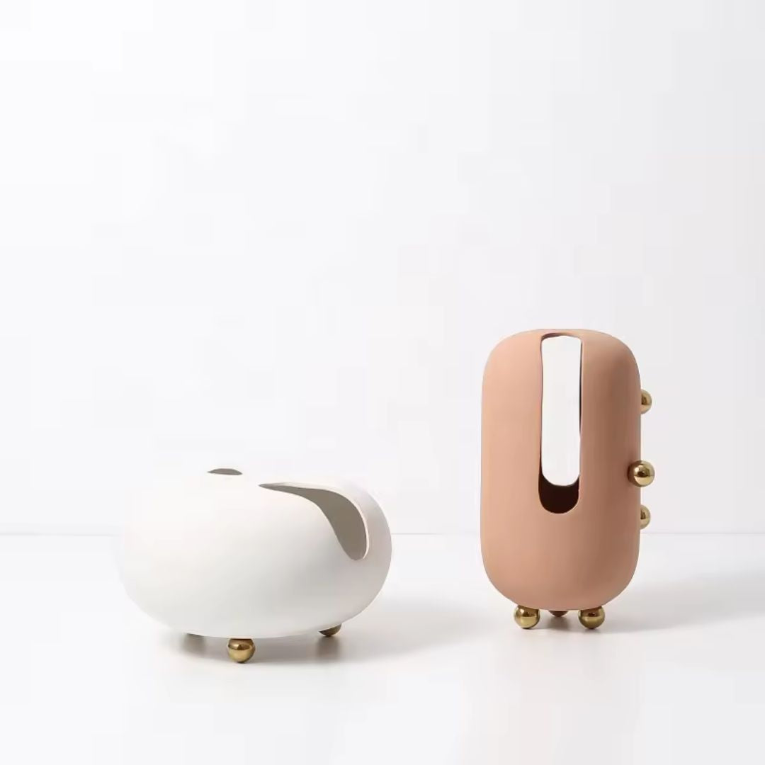 Blush Ceramic Vase With Gold Stainless Steel Detail - Small FD-D22064B -  Vases - ebarza Furniture UAE | Shop Modern Furniture in Abu Dhabi & Dubai - مفروشات ايبازرا في الامارات | تسوق اثاث عصري وديكورات مميزة في دبي وابوظبي