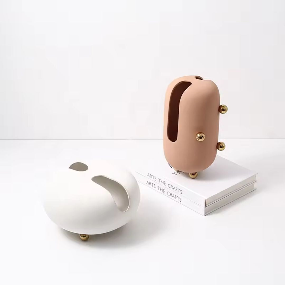 Blush Ceramic Vase With Gold Stainless Steel Detail - Small FD-D22064B -  Vases - ebarza Furniture UAE | Shop Modern Furniture in Abu Dhabi & Dubai - مفروشات ايبازرا في الامارات | تسوق اثاث عصري وديكورات مميزة في دبي وابوظبي