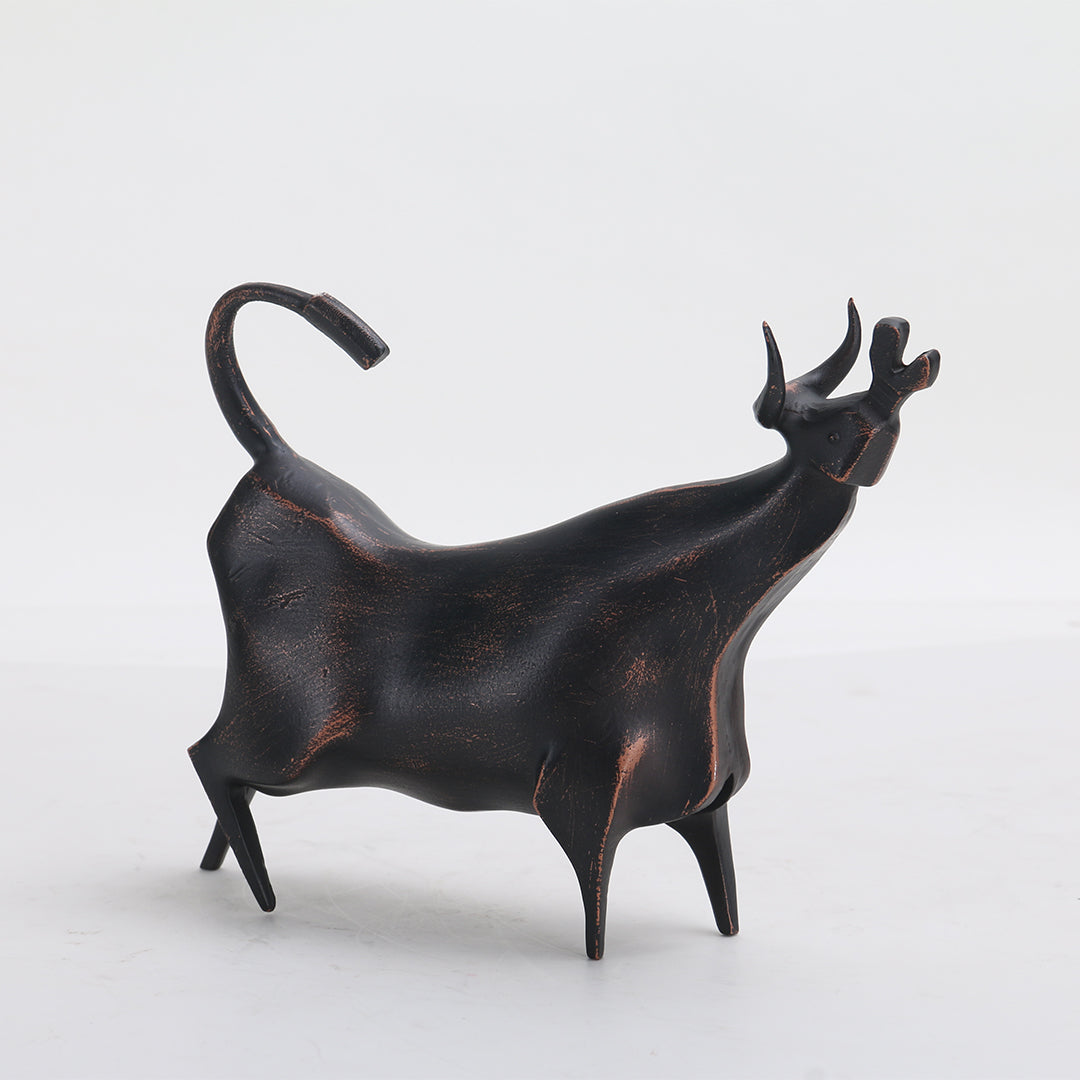 Bull Sculpture KA3067B -  Home Decor Figurines - ebarza Furniture UAE | Shop Modern Furniture in Abu Dhabi & Dubai - مفروشات ايبازرا في الامارات | تسوق اثاث عصري وديكورات مميزة في دبي وابوظبي