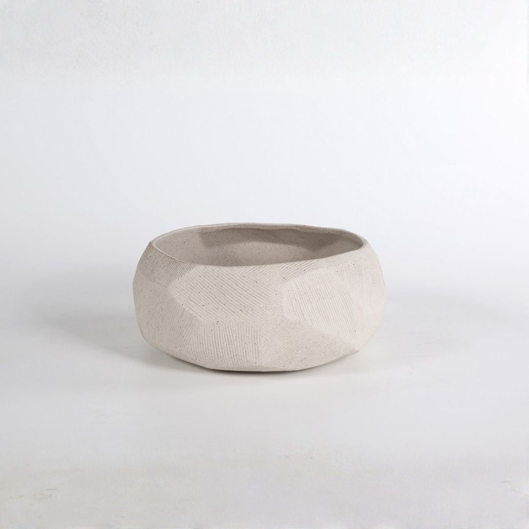 Pre-order 65 Days Delivery Hessian Off-White Small chizzled bowl CB4362-24-R537 -  Bowls - ebarza Furniture UAE | Shop Modern Furniture in Abu Dhabi & Dubai - مفروشات ايبازرا في الامارات | تسوق اثاث عصري وديكورات مميزة في دبي وابوظبي