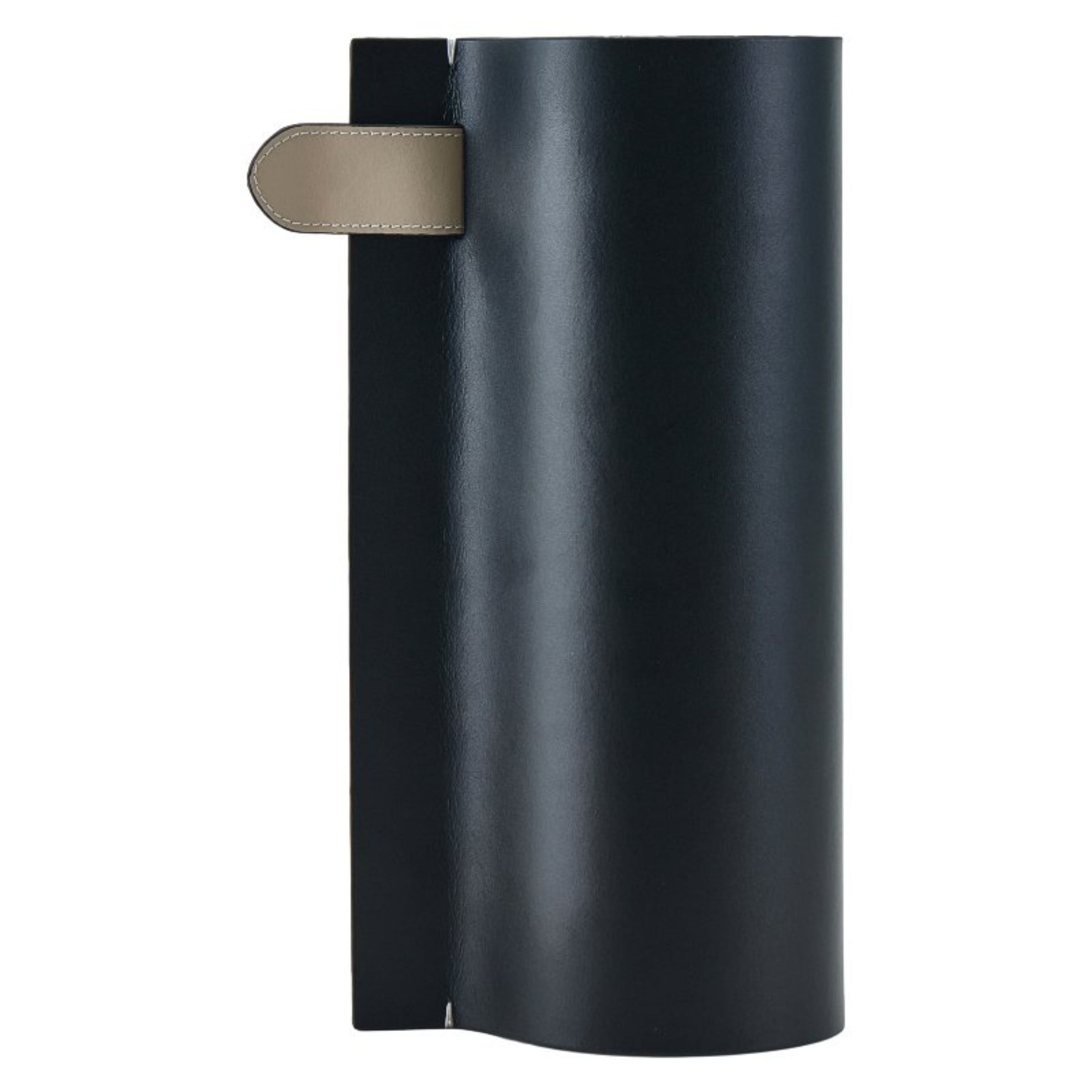 BLACK FLOWER VASE- L  DP201200CL -  Vases | مزهرية زهرة سوداء- L - ebarza Furniture UAE | Shop Modern Furniture in Abu Dhabi & Dubai - مفروشات ايبازرا في الامارات | تسوق اثاث عصري وديكورات مميزة في دبي وابوظبي