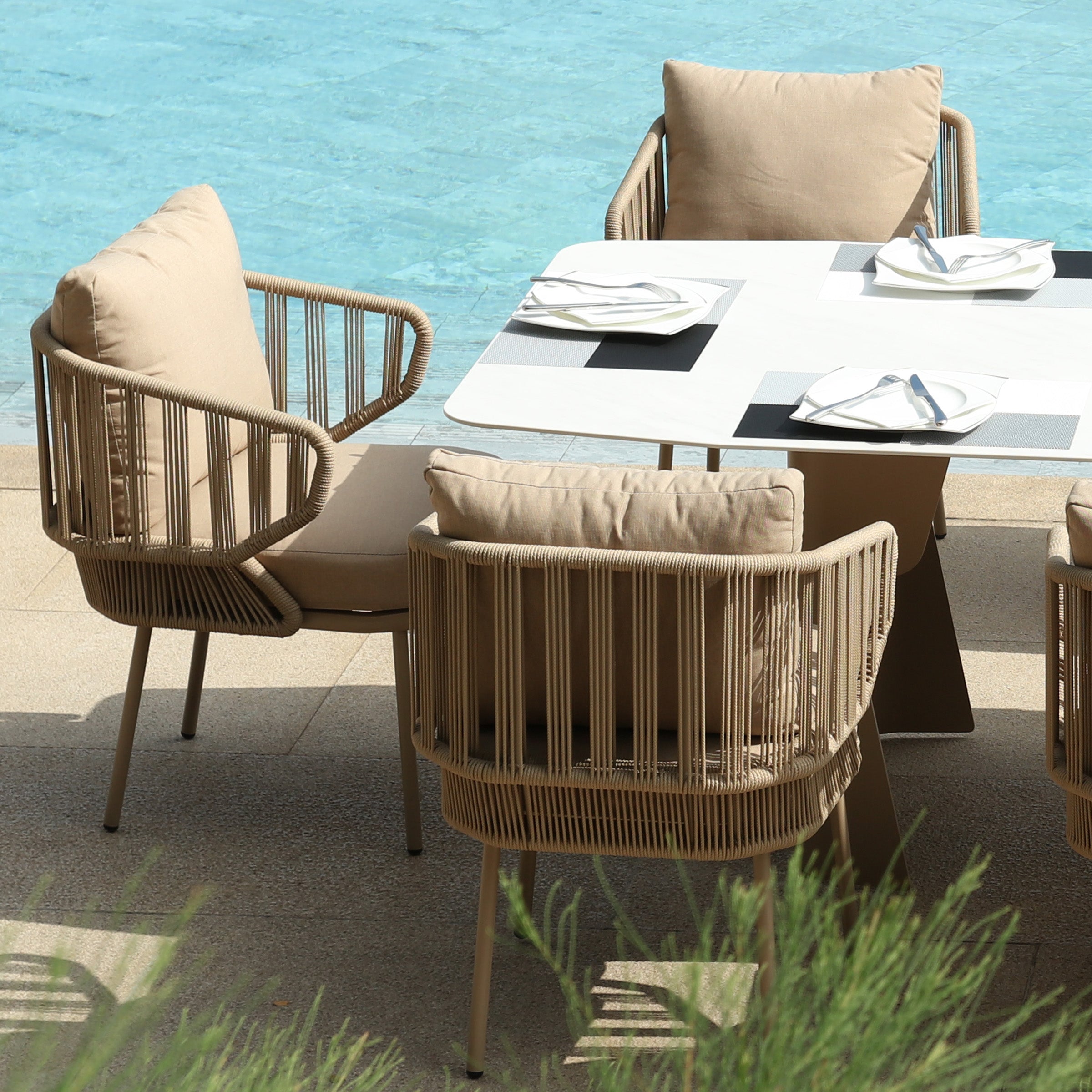 Embrace Outdoor Dining Chair MYX-DC1040 -  Outdoor Chairs | كرسي طعام خارجي من امبريس - ebarza Furniture UAE | Shop Modern Furniture in Abu Dhabi & Dubai - مفروشات ايبازرا في الامارات | تسوق اثاث عصري وديكورات مميزة في دبي وابوظبي