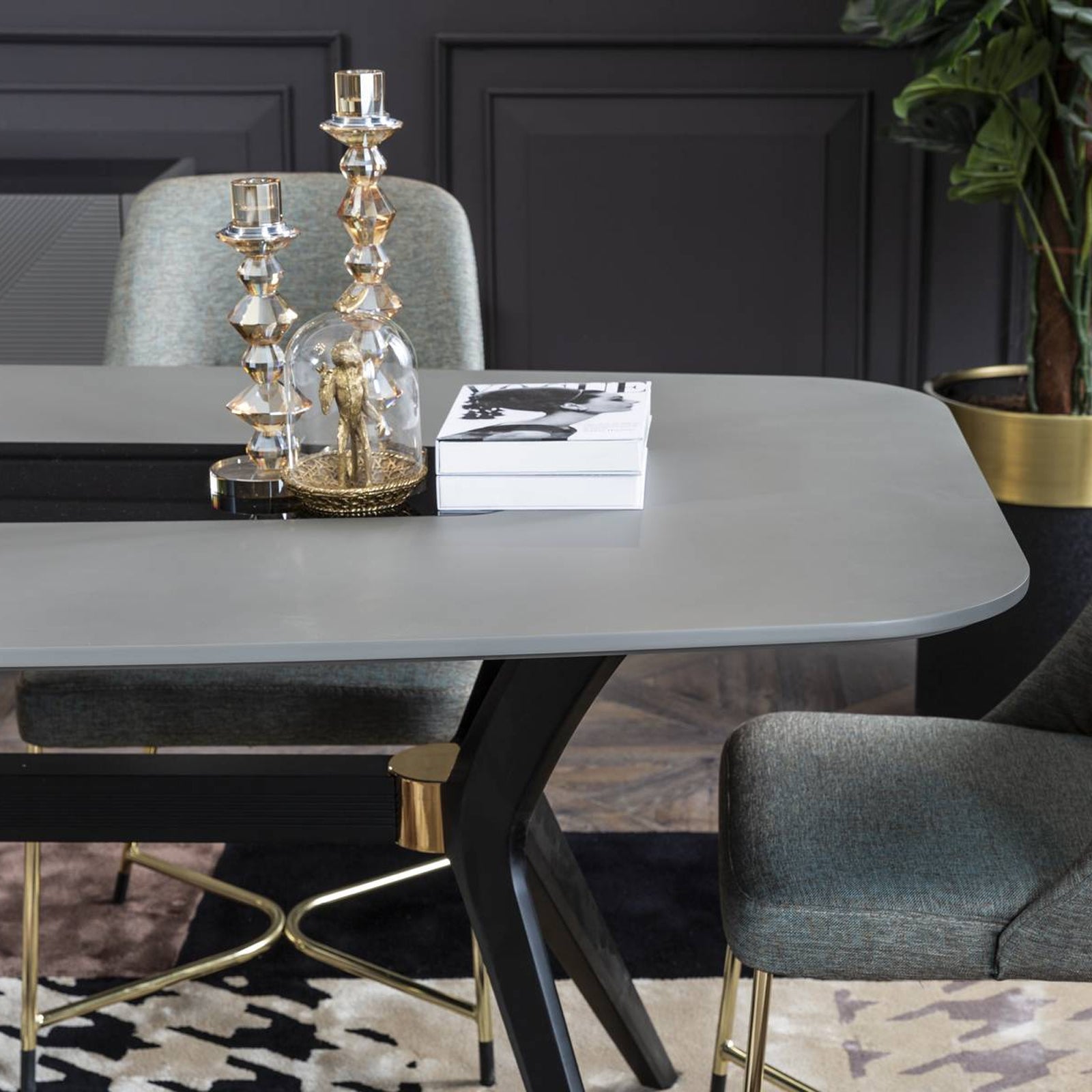 Display Item - Grey Dining Table  Diva015-DtYAS -  USED ITEM | قطعة من المعرض - طاولة طعام غراي رمادية - ebarza Furniture UAE | Shop Modern Furniture in Abu Dhabi & Dubai - مفروشات ايبازرا في الامارات | تسوق اثاث عصري وديكورات مميزة في دبي وابوظبي