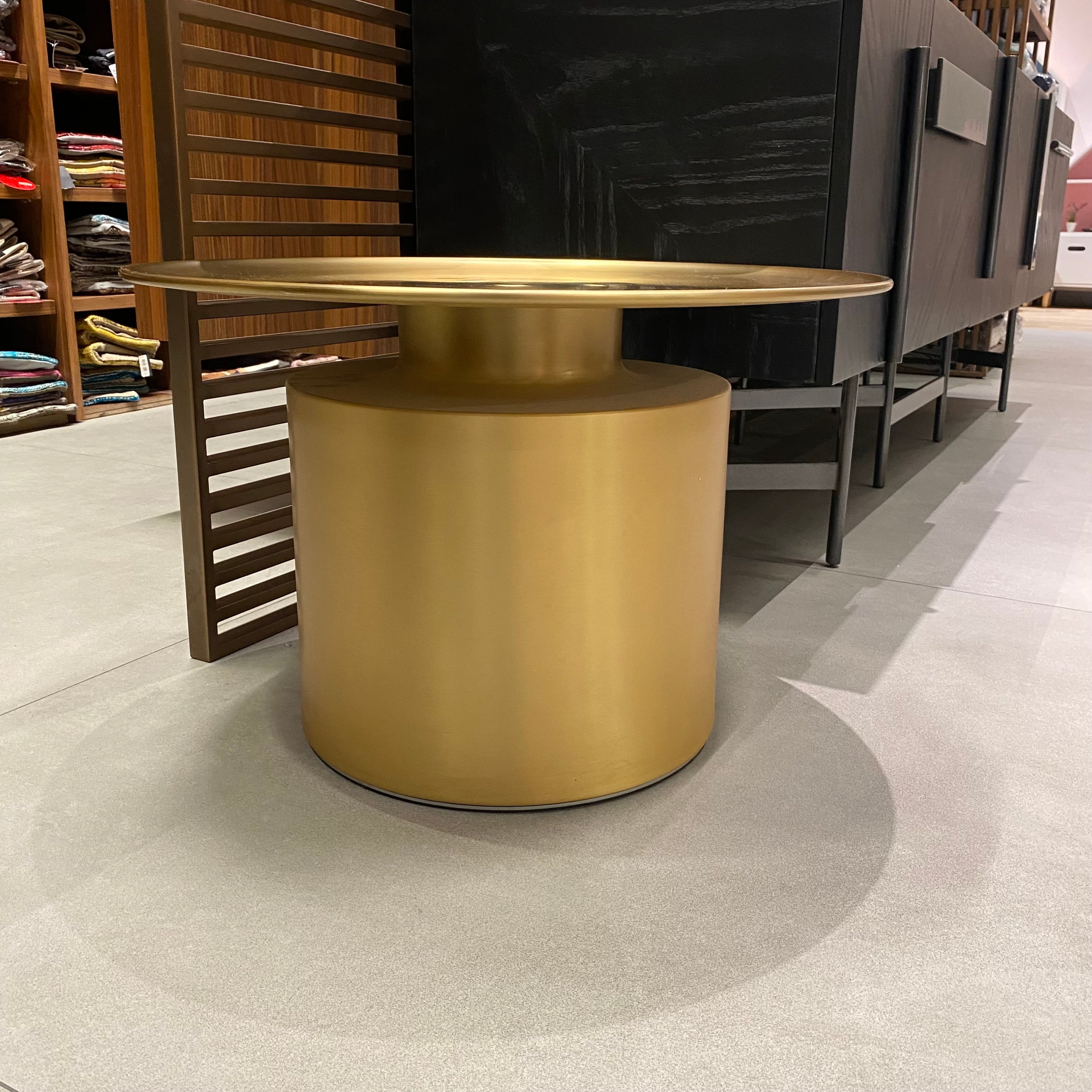 Display Item - Pedro Table  Ct-8488-65-G -  USED ITEM | قطعة من المعرض - طاولة جانبية بيدرو - ebarza Furniture UAE | Shop Modern Furniture in Abu Dhabi & Dubai - مفروشات ايبازرا في الامارات | تسوق اثاث عصري وديكورات مميزة في دبي وابوظبي