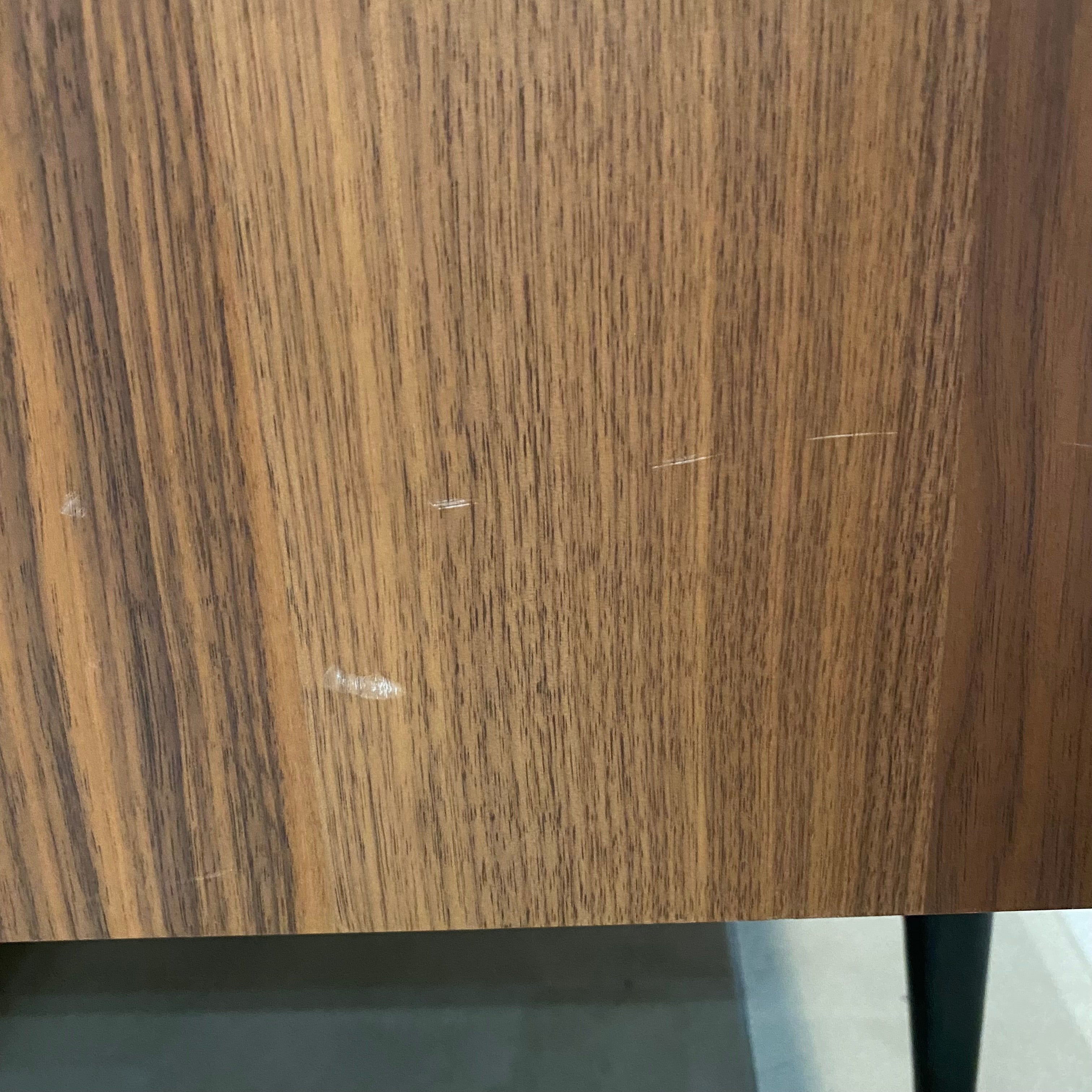 Display Item - Lima Side-Board Lima001Nakheel -  USED ITEM | قطعة من المعرض - طاوله جانبيه من ليما - ebarza Furniture UAE | Shop Modern Furniture in Abu Dhabi & Dubai - مفروشات ايبازرا في الامارات | تسوق اثاث عصري وديكورات مميزة في دبي وابوظبي