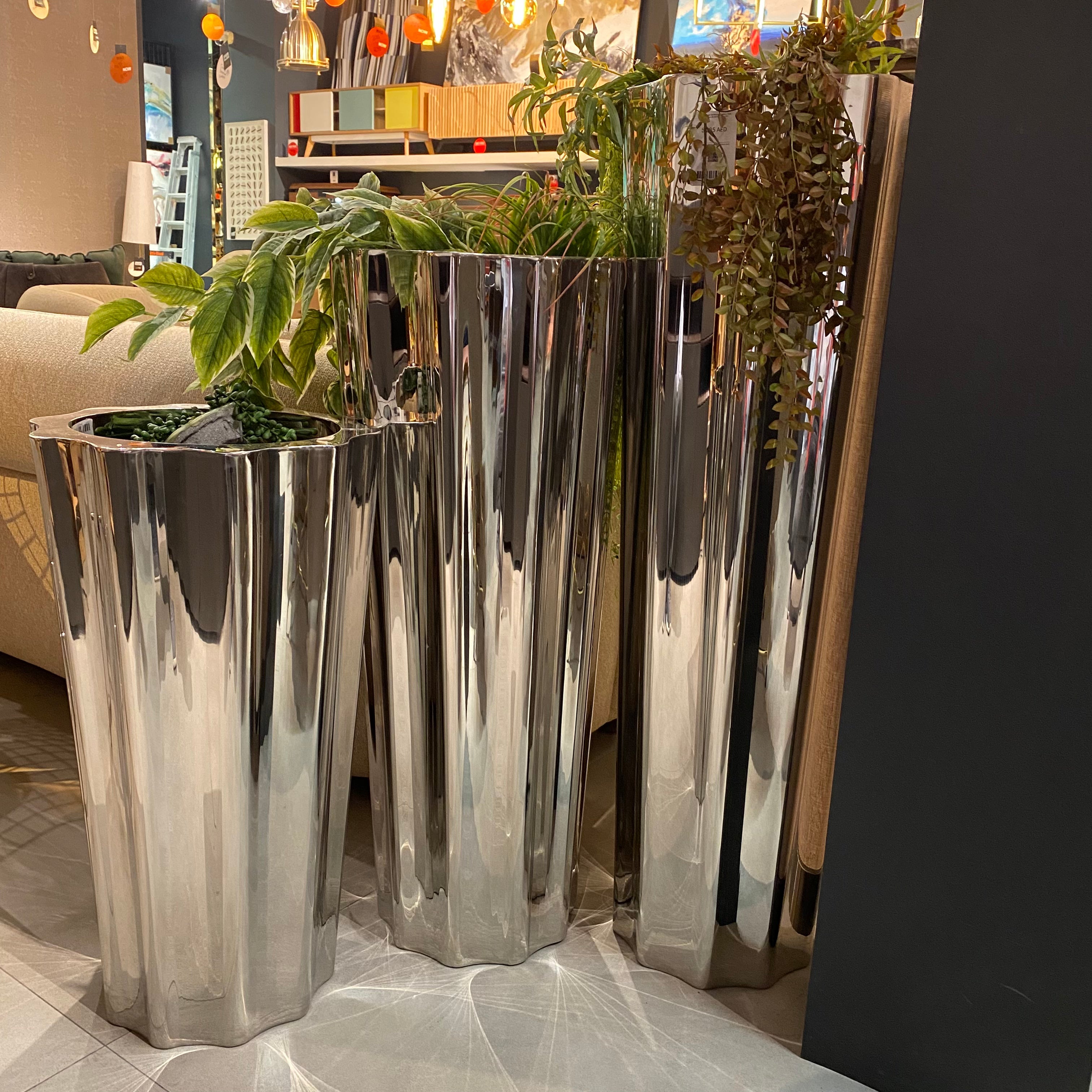 Display Item - Set Of 3 Large Handmade Stainless Steel Planter Box Jks063-64-65 Tg-P03Nakheel -  USED ITEM | قطعة من المعرض - مجموعة من 3 صناديق زراعه كبيرة مصنوعة يدويًا من الفولاذ المقاوم للصدأ - ebarza Furniture UAE | Shop Modern Furniture in Abu Dhabi & Dubai - مفروشات ايبازرا في الامارات | تسوق اثاث عصري وديكورات مميزة في دبي وابوظبي