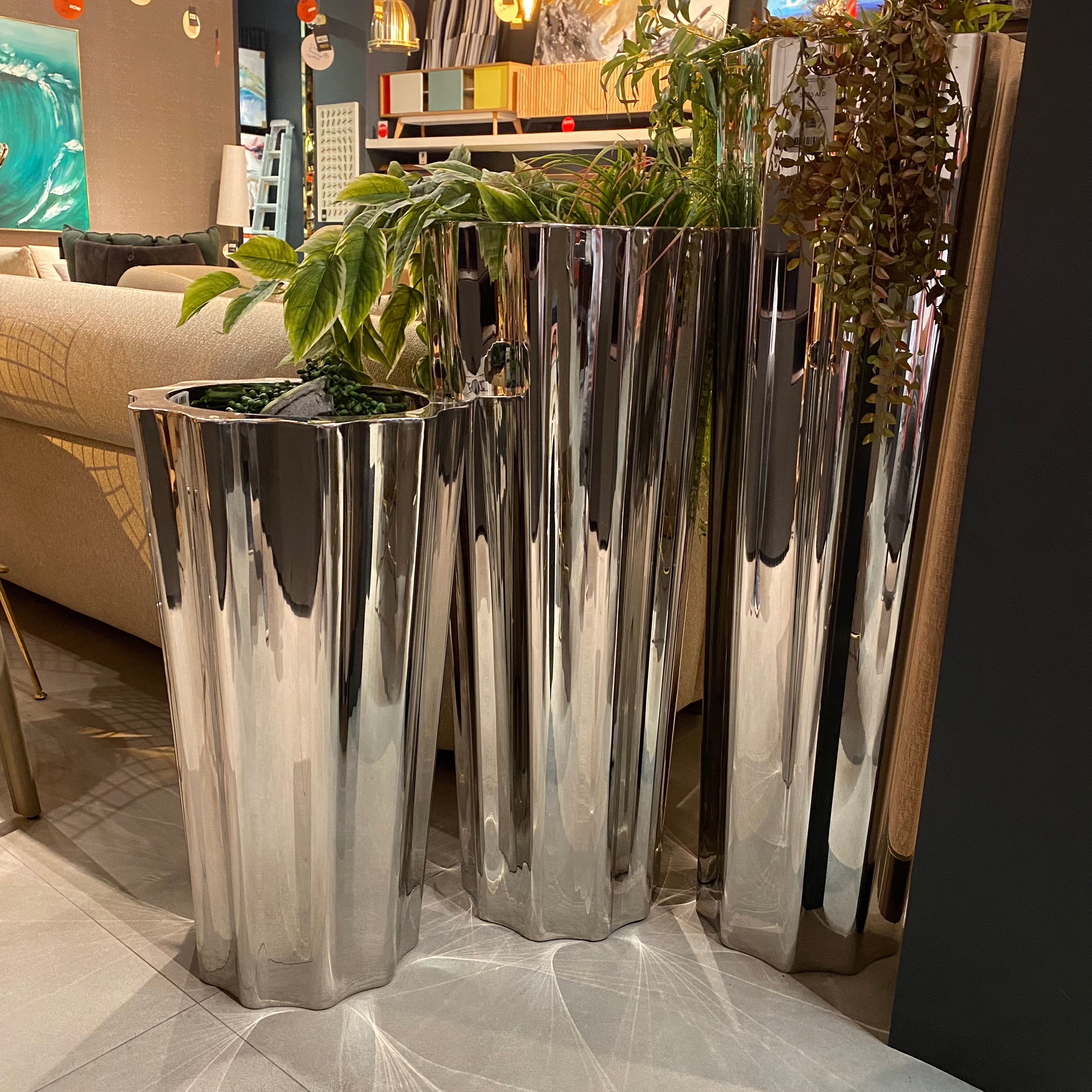 Display Item - Set Of 3 Large Handmade Stainless Steel Planter Box Jks063-64-65 Tg-P03Nakheel -  USED ITEM | قطعة من المعرض - مجموعة من 3 صناديق زراعه كبيرة مصنوعة يدويًا من الفولاذ المقاوم للصدأ - ebarza Furniture UAE | Shop Modern Furniture in Abu Dhabi & Dubai - مفروشات ايبازرا في الامارات | تسوق اثاث عصري وديكورات مميزة في دبي وابوظبي