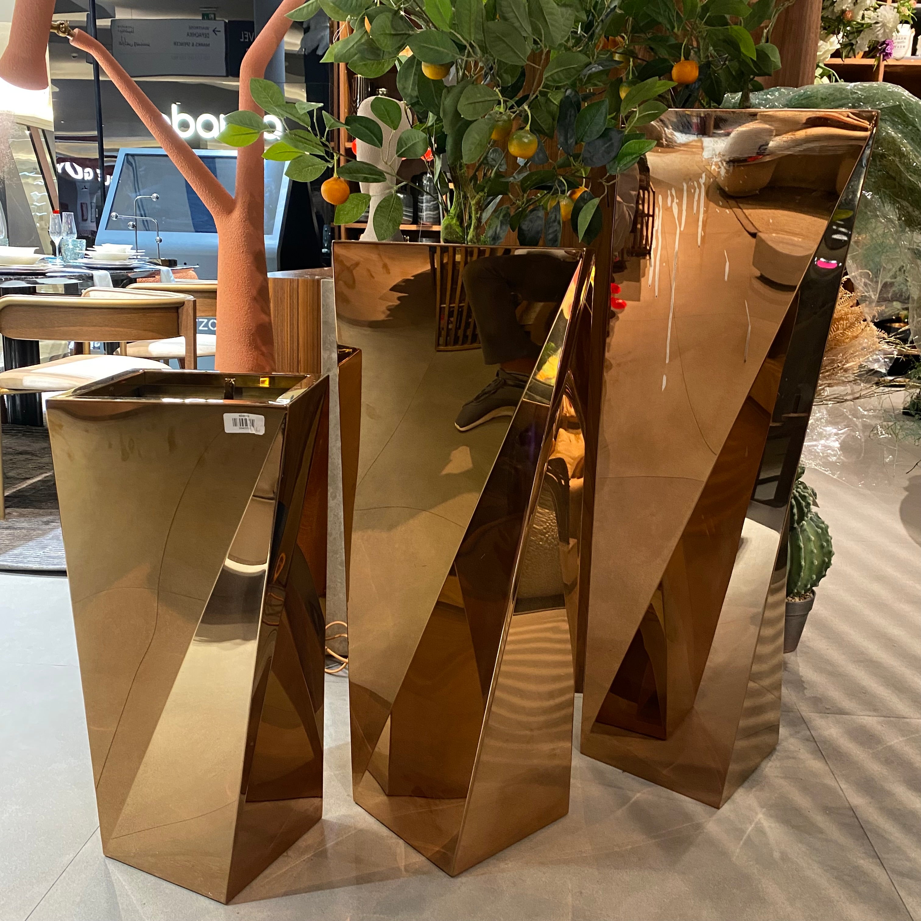 Display Item - Set Of 3 Large Stainless Steel Planter Box Jks090-91-92 Tg-P02-Rg-Nakheel -  USED ITEM | قطعة من المعرض - مجموعة من 3 صناديق زراعه كبيرة مصنوعة يدويًا من الفولاذ المقاوم للصدأ - ebarza Furniture UAE | Shop Modern Furniture in Abu Dhabi & Dubai - مفروشات ايبازرا في الامارات | تسوق اثاث عصري وديكورات مميزة في دبي وابوظبي