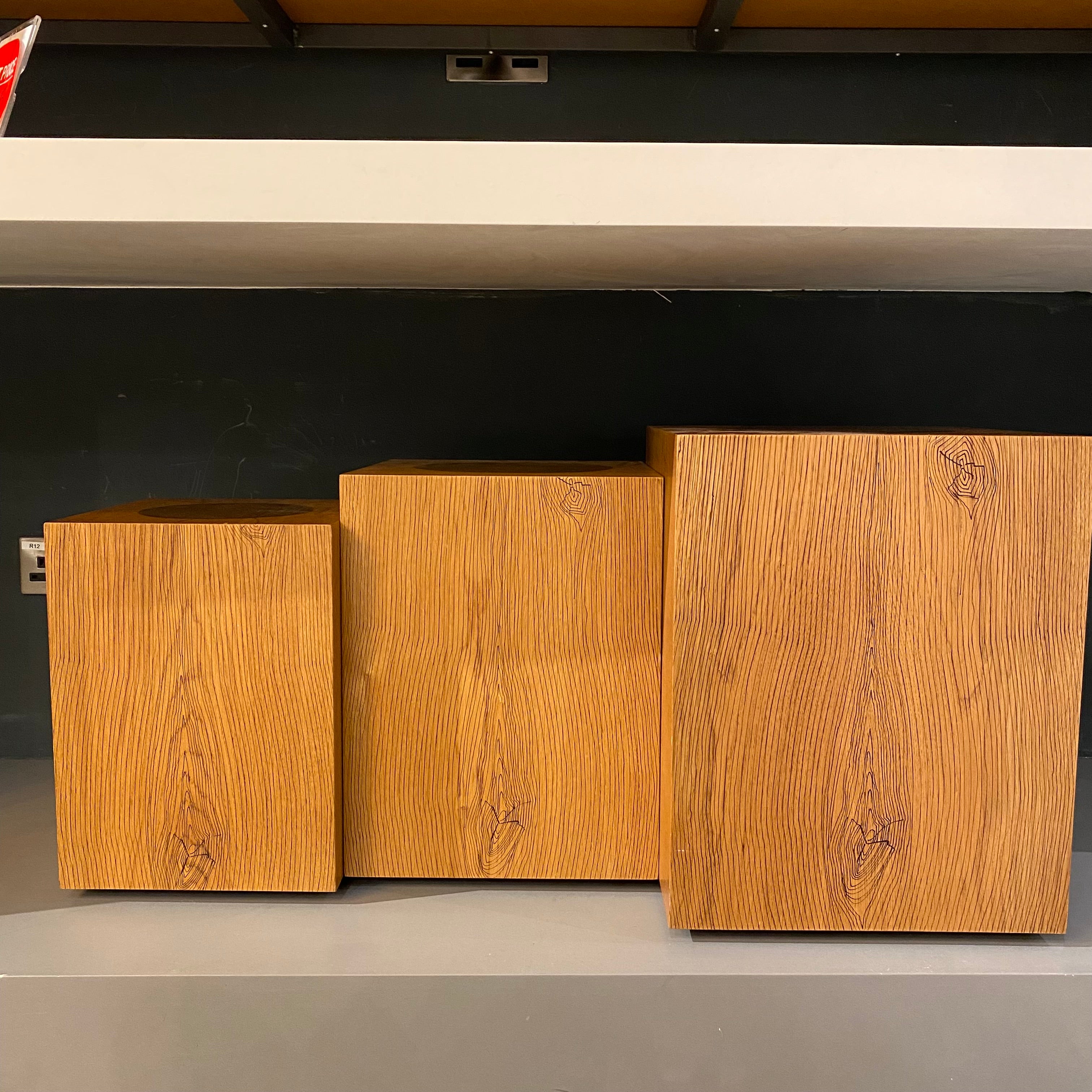 Display Item - Set Of 3 Danger Side Tables Nakheel -  USED ITEM | قطعة من المعرض - مجموعة من 3 طاولات دينجر سايد - ebarza Furniture UAE | Shop Modern Furniture in Abu Dhabi & Dubai - مفروشات ايبازرا في الامارات | تسوق اثاث عصري وديكورات مميزة في دبي وابوظبي