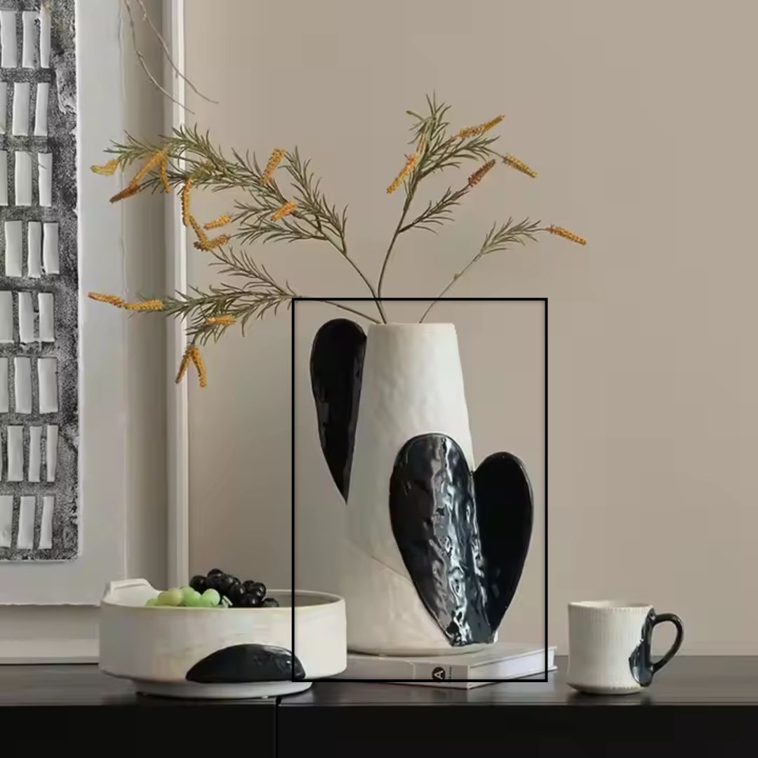Impression Hand-Painted Ceramic Vase FD-D25057 -  Vases - ebarza Furniture UAE | Shop Modern Furniture in Abu Dhabi & Dubai - مفروشات ايبازرا في الامارات | تسوق اثاث عصري وديكورات مميزة في دبي وابوظبي