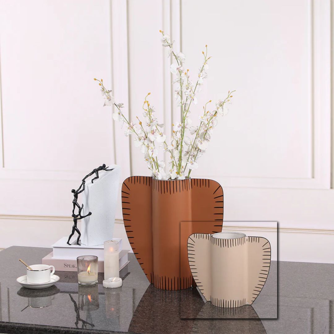 Leather Vase-Dry & Fresh-S KB3007CS -  Vases - ebarza Furniture UAE | Shop Modern Furniture in Abu Dhabi & Dubai - مفروشات ايبازرا في الامارات | تسوق اثاث عصري وديكورات مميزة في دبي وابوظبي