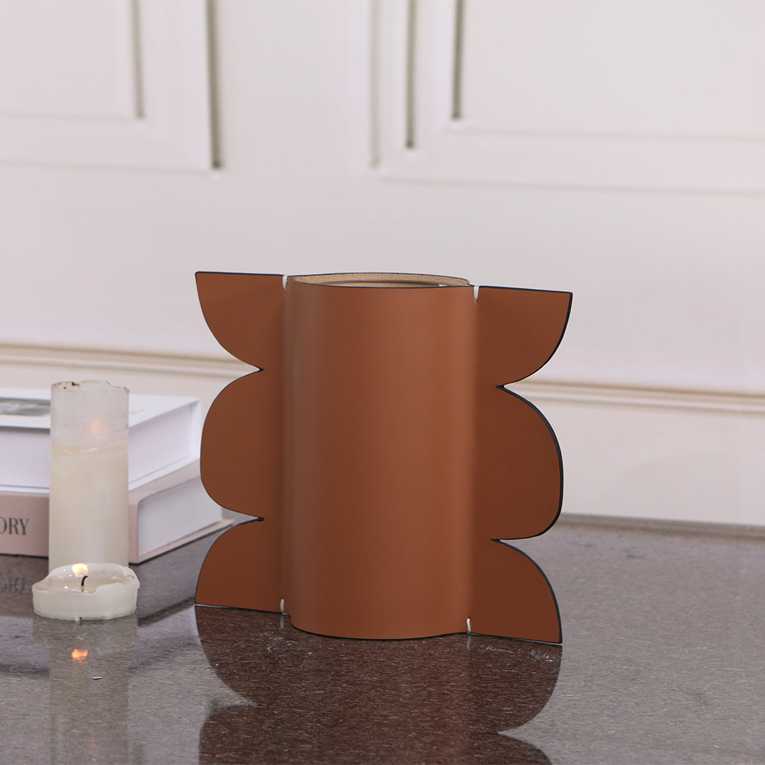 Leather Vase-Dry & Fresh-S KB3009CS -  Vases - ebarza Furniture UAE | Shop Modern Furniture in Abu Dhabi & Dubai - مفروشات ايبازرا في الامارات | تسوق اثاث عصري وديكورات مميزة في دبي وابوظبي