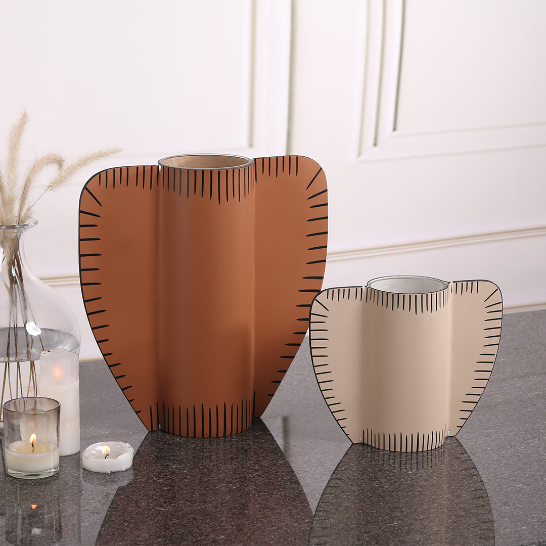 Leather Vase-Dry & Fresh-S KB3007CS -  Vases - ebarza Furniture UAE | Shop Modern Furniture in Abu Dhabi & Dubai - مفروشات ايبازرا في الامارات | تسوق اثاث عصري وديكورات مميزة في دبي وابوظبي