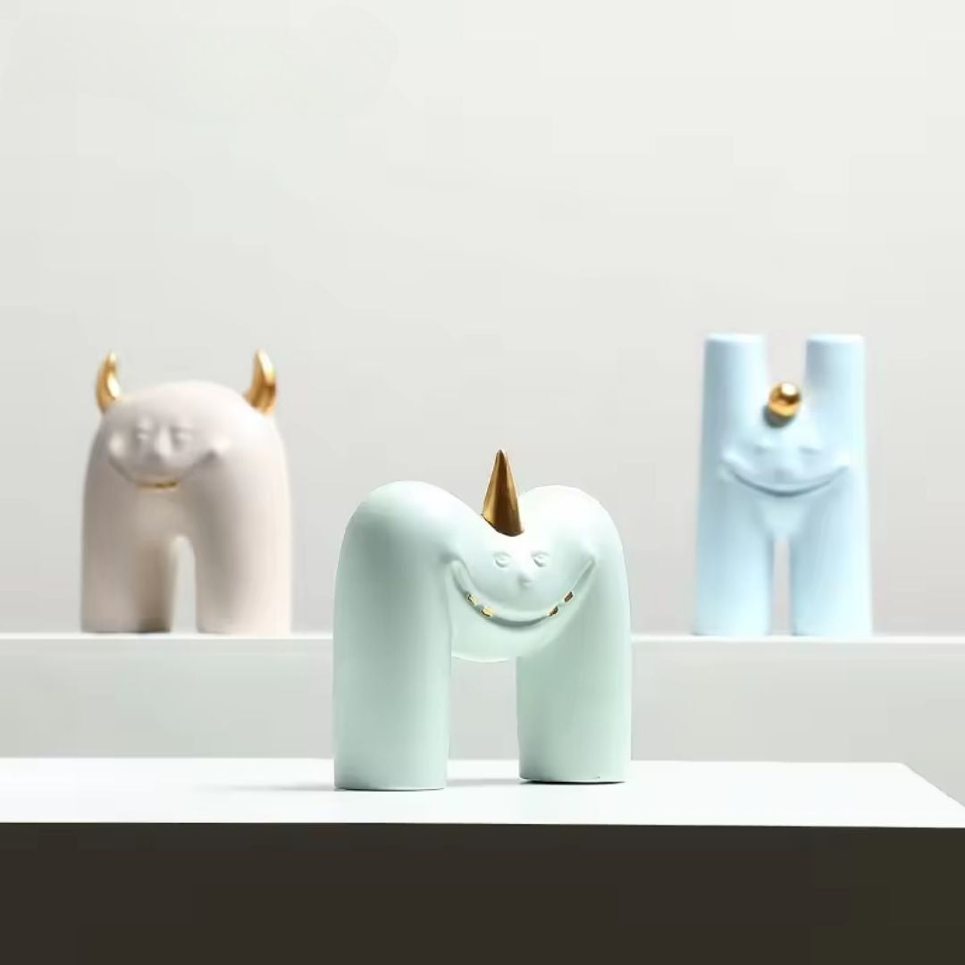 Little strange N FF-D23056 -  Home Decor Figurines - ebarza Furniture UAE | Shop Modern Furniture in Abu Dhabi & Dubai - مفروشات ايبازرا في الامارات | تسوق اثاث عصري وديكورات مميزة في دبي وابوظبي