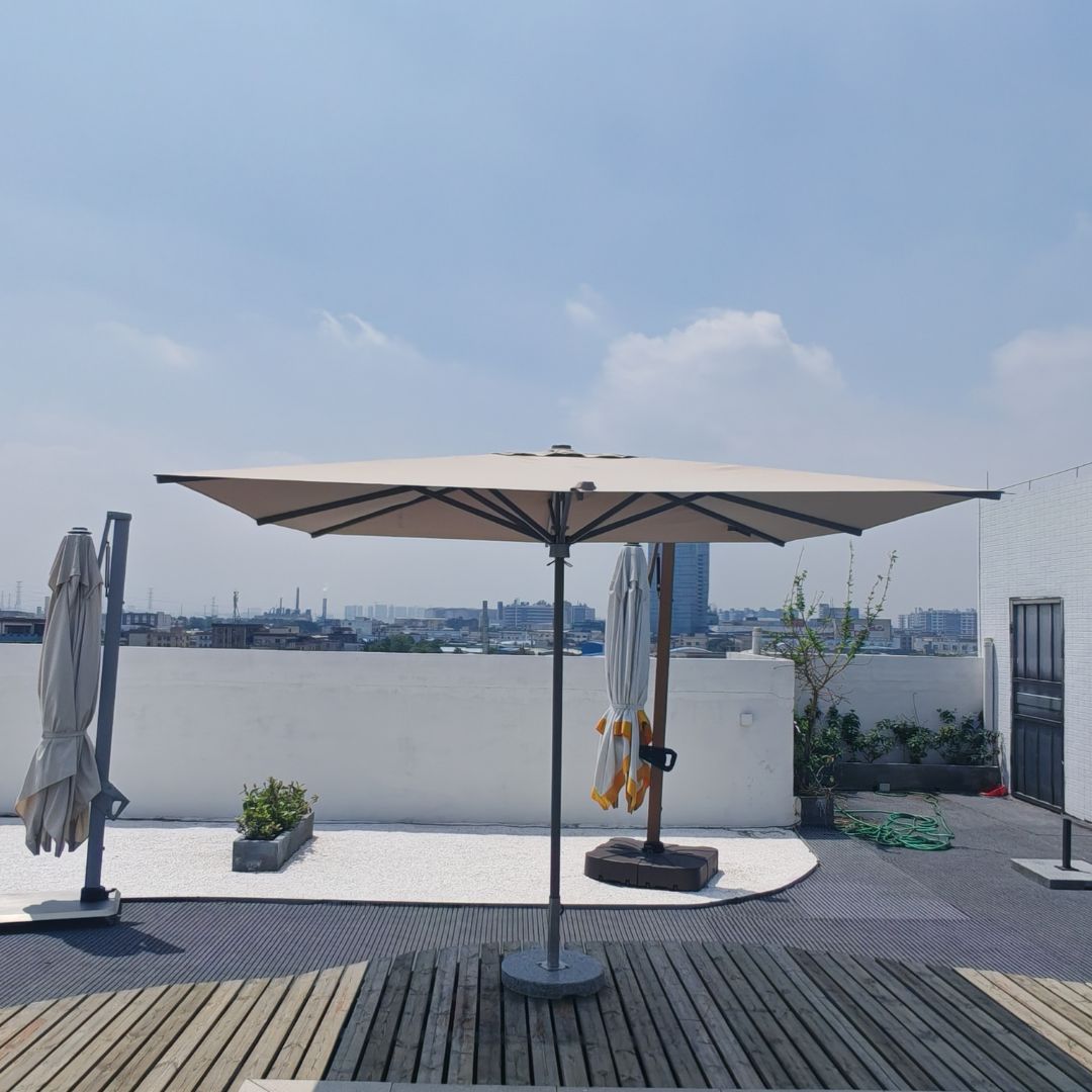 Luxury Hydraulic Center Pole Umbrella MS-1602-2A-LED -  Outdoor Umbrellas - ebarza Furniture UAE | Shop Modern Furniture in Abu Dhabi & Dubai - مفروشات ايبازرا في الامارات | تسوق اثاث عصري وديكورات مميزة في دبي وابوظبي