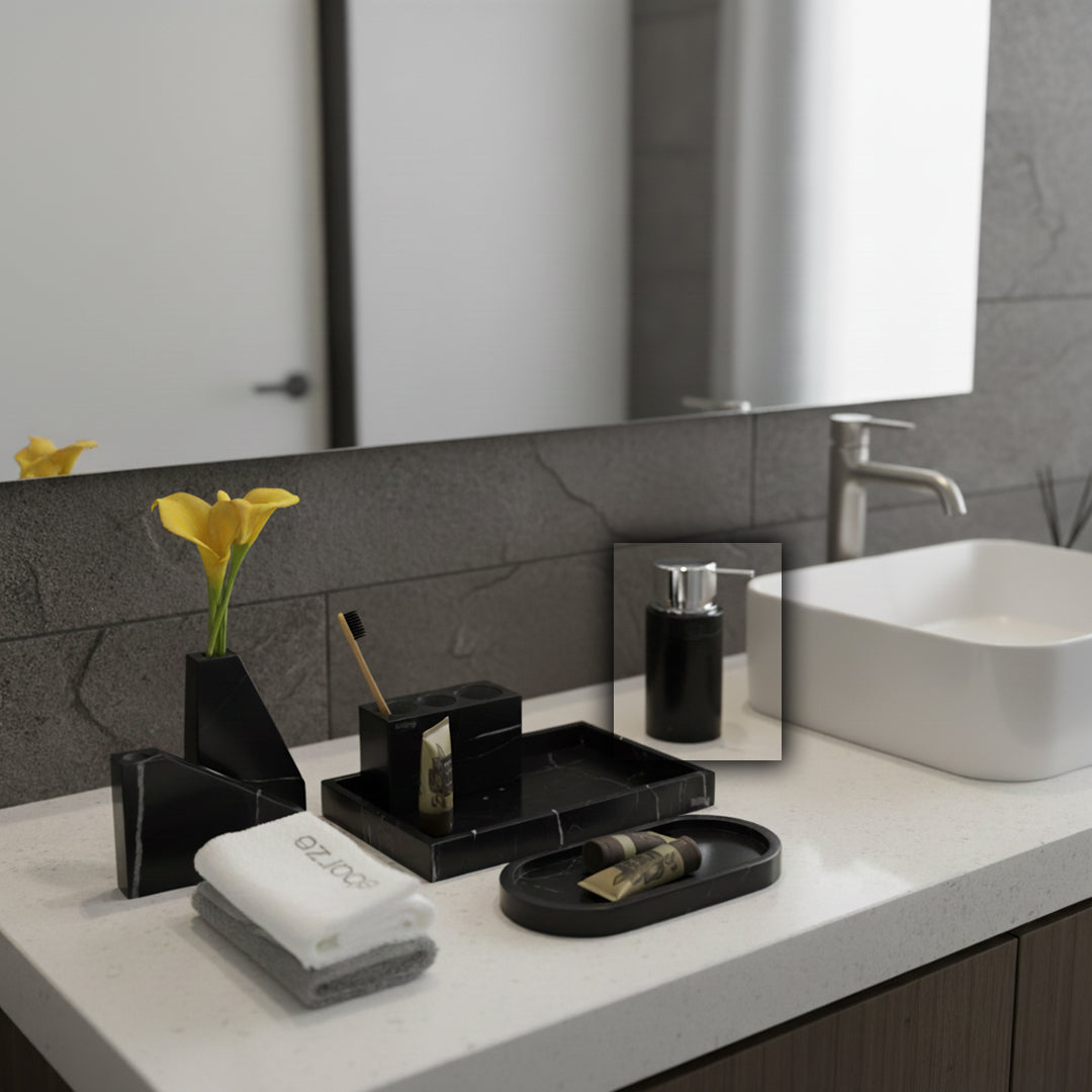 Marquina Black And white Marble Round Silver Hand Sanitizer Bottle CBK890-1 -  Bathroom Accessories - ebarza Furniture UAE | Shop Modern Furniture in Abu Dhabi & Dubai - مفروشات ايبازرا في الامارات | تسوق اثاث عصري وديكورات مميزة في دبي وابوظبي