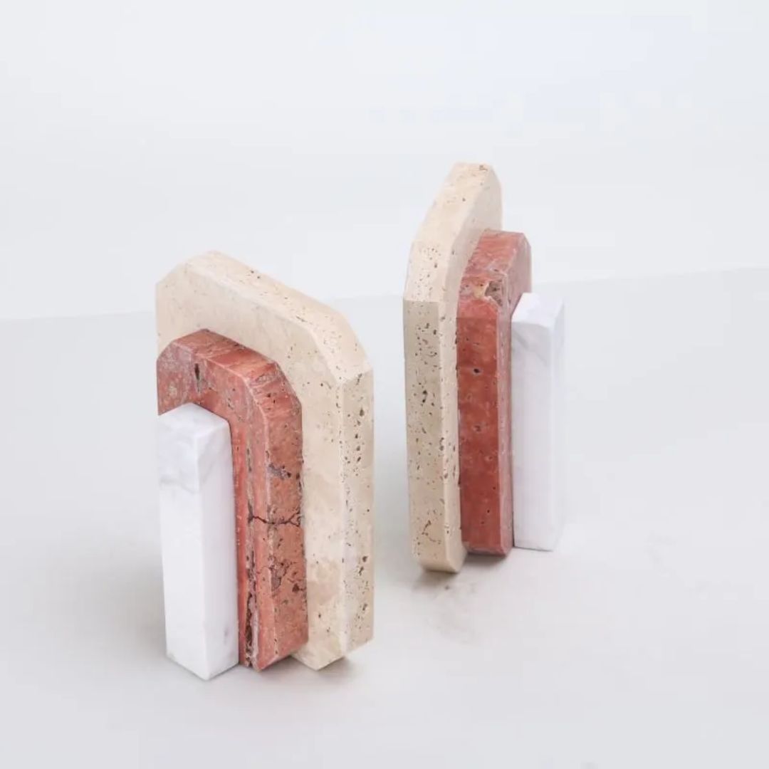 Natural Harmony: Stone Bookends for Timeless Shelf Styling KH3006 -  Bookends | حامل مجلات باللون الرمادي والتيتانيوم الذهبي - ebarza Furniture UAE | Shop Modern Furniture in Abu Dhabi & Dubai - مفروشات ايبازرا في الامارات | تسوق اثاث عصري وديكورات مميزة في دبي وابوظبي