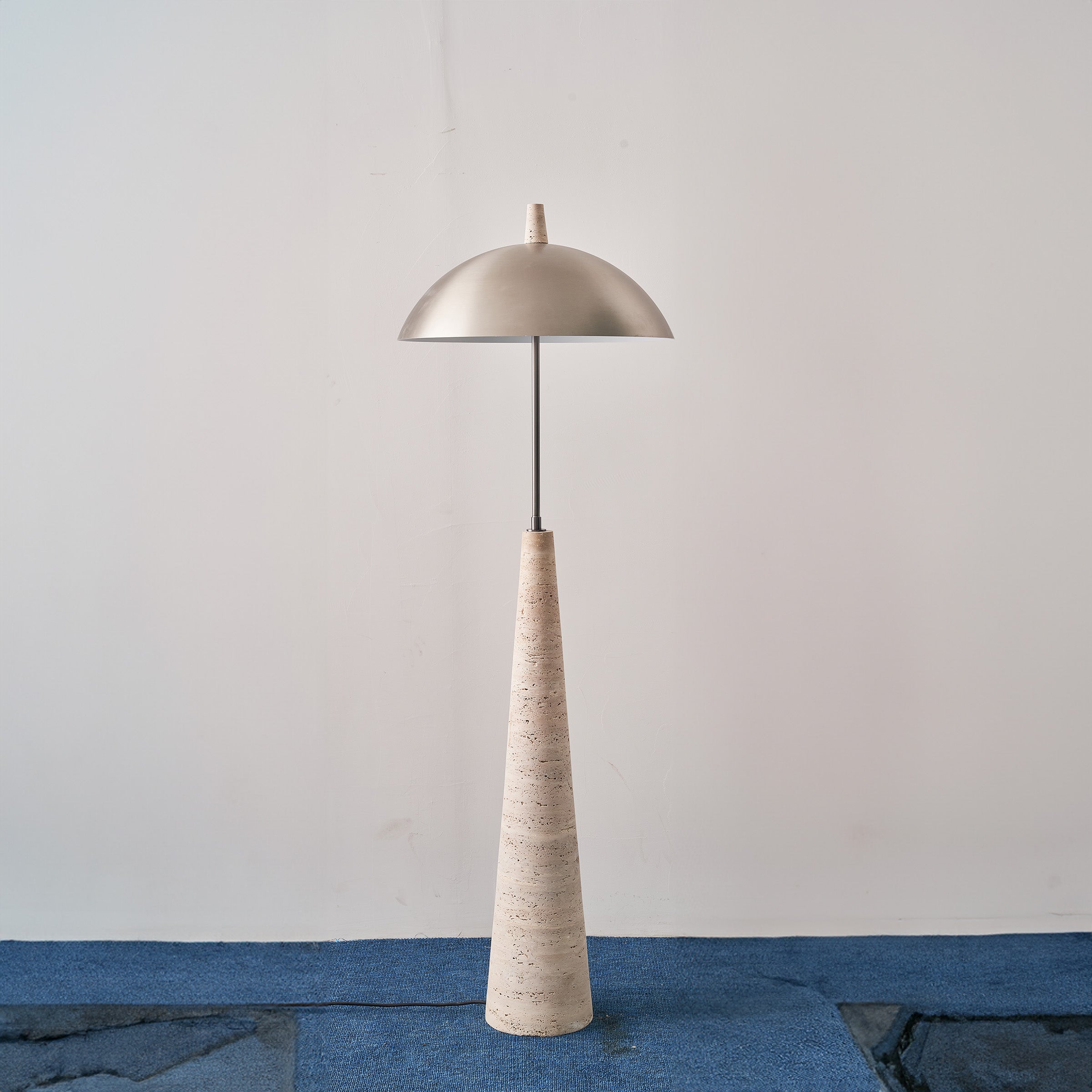 Natural  Travertine Floor Lamp JA-015F -  Floor Lamps | مصباح أرضي من الحجر الجيري الطبيعي - ebarza Furniture UAE | Shop Modern Furniture in Abu Dhabi & Dubai - مفروشات ايبازرا في الامارات | تسوق اثاث عصري وديكورات مميزة في دبي وابوظبي