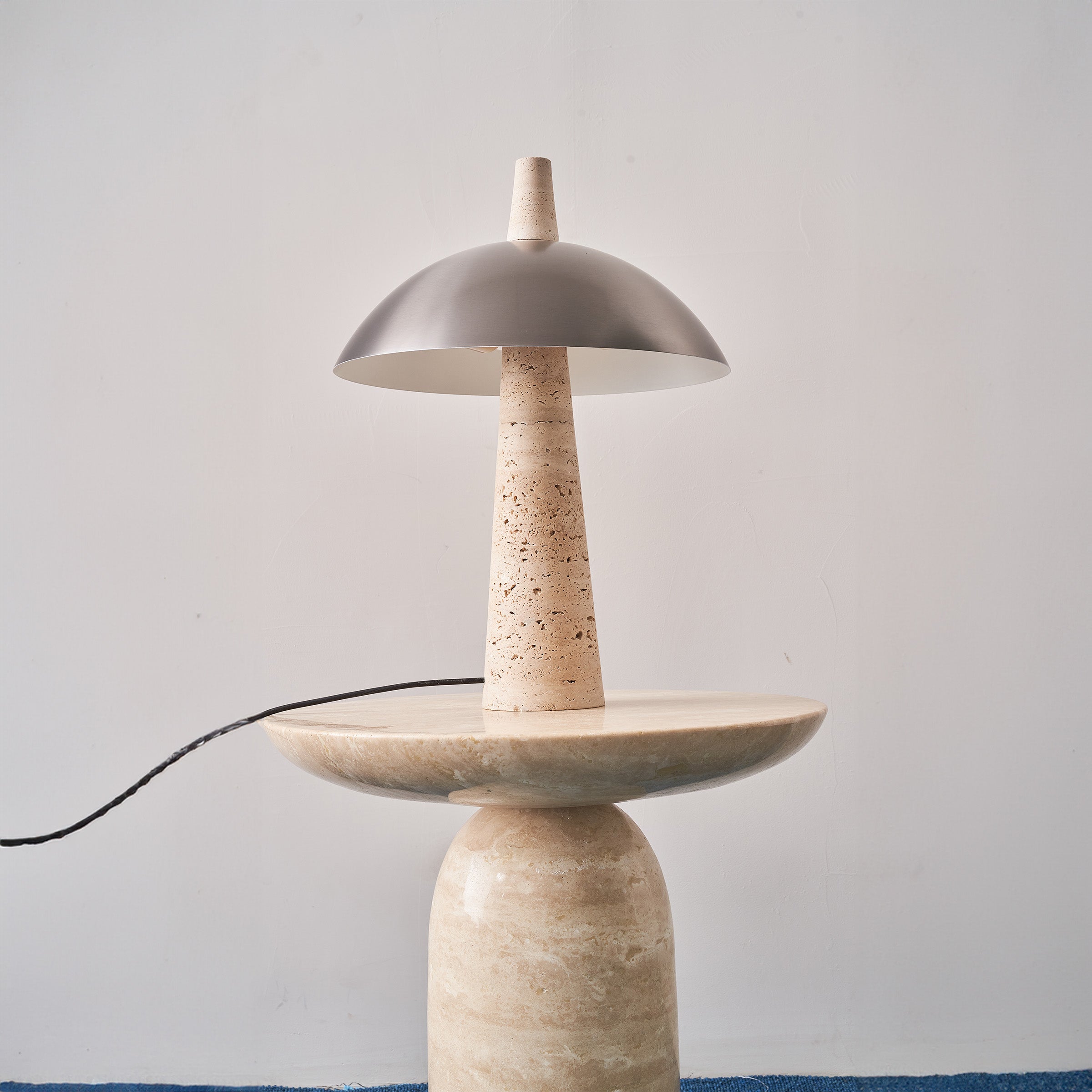 Travertine Base Table Lamp JA015T -  Desk\table Lamps | مصباح طاولة بقاعدة من الحجر الجيري - ebarza Furniture UAE | Shop Modern Furniture in Abu Dhabi & Dubai - مفروشات ايبازرا في الامارات | تسوق اثاث عصري وديكورات مميزة في دبي وابوظبي