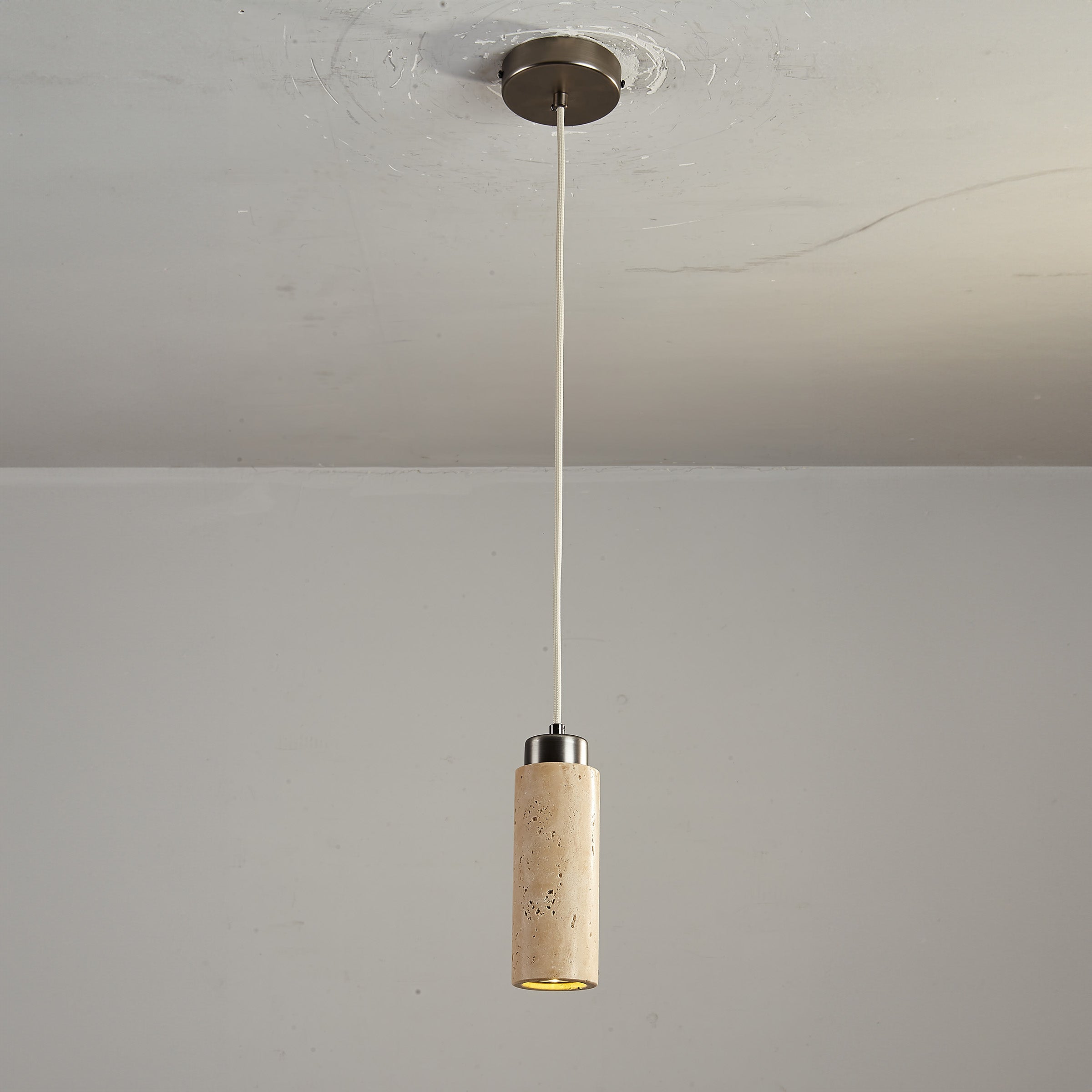 Pre-order 25 Days Delivery - Travertine Pendant Lamp 60005-1P -  Pendant Lamps | اطلب مسبقًا التسليم خلال 25 يومًا - مصباح معلق من الترافرتين - ebarza Furniture UAE | Shop Modern Furniture in Abu Dhabi & Dubai - مفروشات ايبازرا في الامارات | تسوق اثاث عصري وديكورات مميزة في دبي وابوظبي