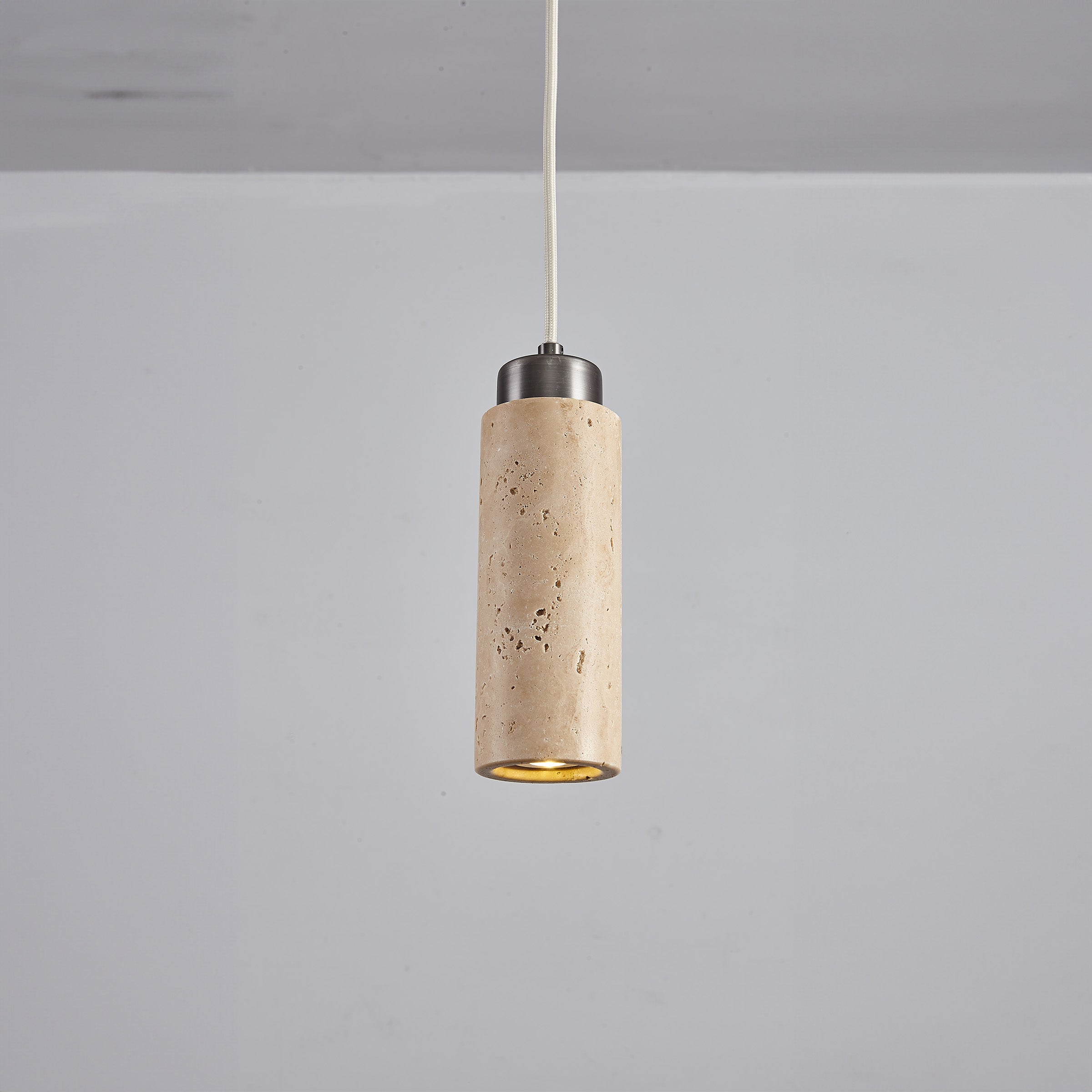 Travertine Pendant Lamp 60005-1P -  Pendant Lamps | مصباح معلق من الترافرتين - ebarza Furniture UAE | Shop Modern Furniture in Abu Dhabi & Dubai - مفروشات ايبازرا في الامارات | تسوق اثاث عصري وديكورات مميزة في دبي وابوظبي