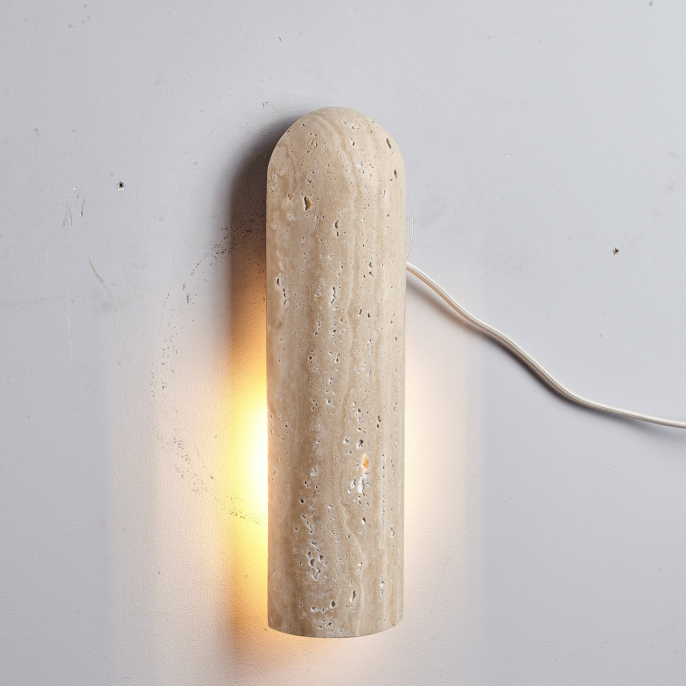 beige natural Travertine marble   Wall lamp 60007-1W -  Wall Lamps | مصباح حائط من الحجر الجيري البيج - ebarza Furniture UAE | Shop Modern Furniture in Abu Dhabi & Dubai - مفروشات ايبازرا في الامارات | تسوق اثاث عصري وديكورات مميزة في دبي وابوظبي