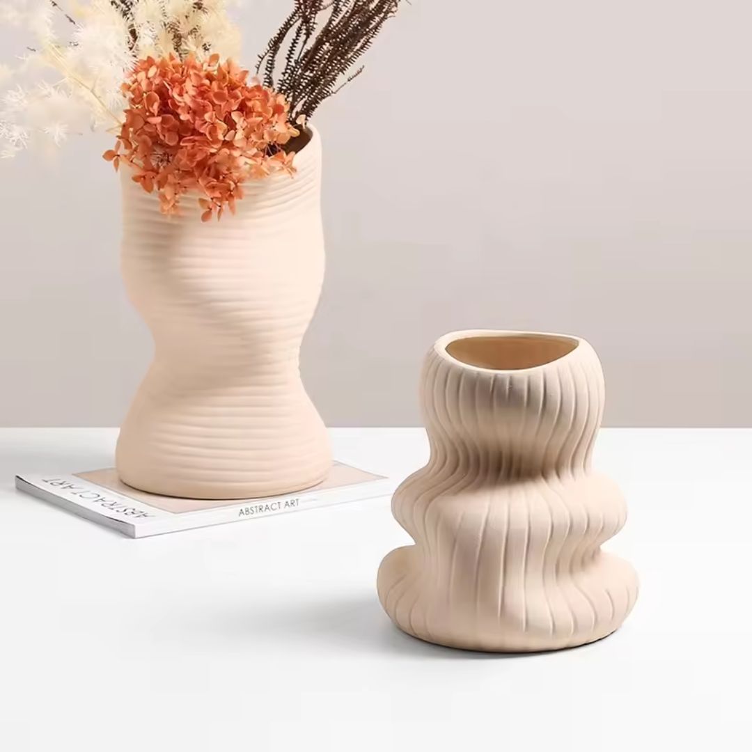 Vertical Curved Bottle - Beige FD-D22115B -  Vases - ebarza Furniture UAE | Shop Modern Furniture in Abu Dhabi & Dubai - مفروشات ايبازرا في الامارات | تسوق اثاث عصري وديكورات مميزة في دبي وابوظبي