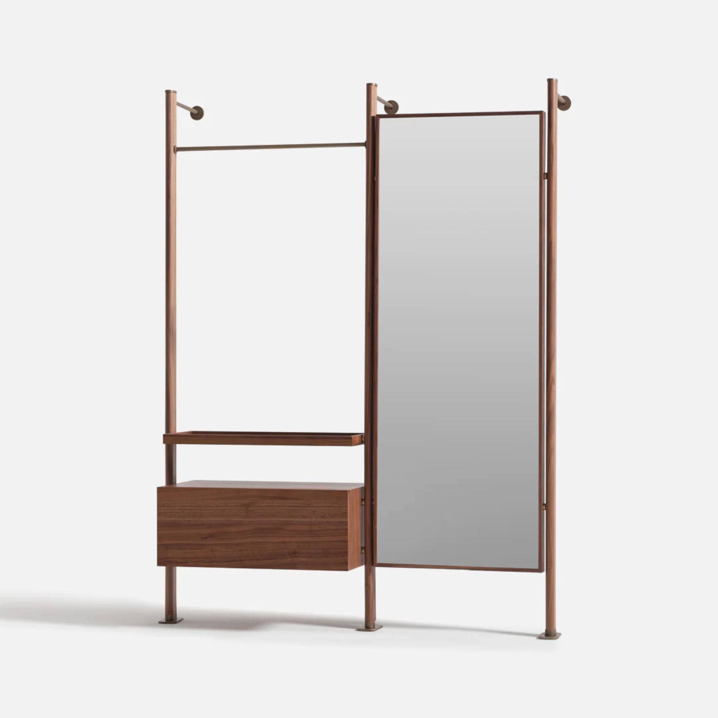 Wagon Walnut STAND MIRROR MODULE-Walnut -  Mirrors | وحدة مرآة حامل باللون الجوز - ebarza Furniture UAE | Shop Modern Furniture in Abu Dhabi & Dubai - مفروشات ايبازرا في الامارات | تسوق اثاث عصري وديكورات مميزة في دبي وابوظبي