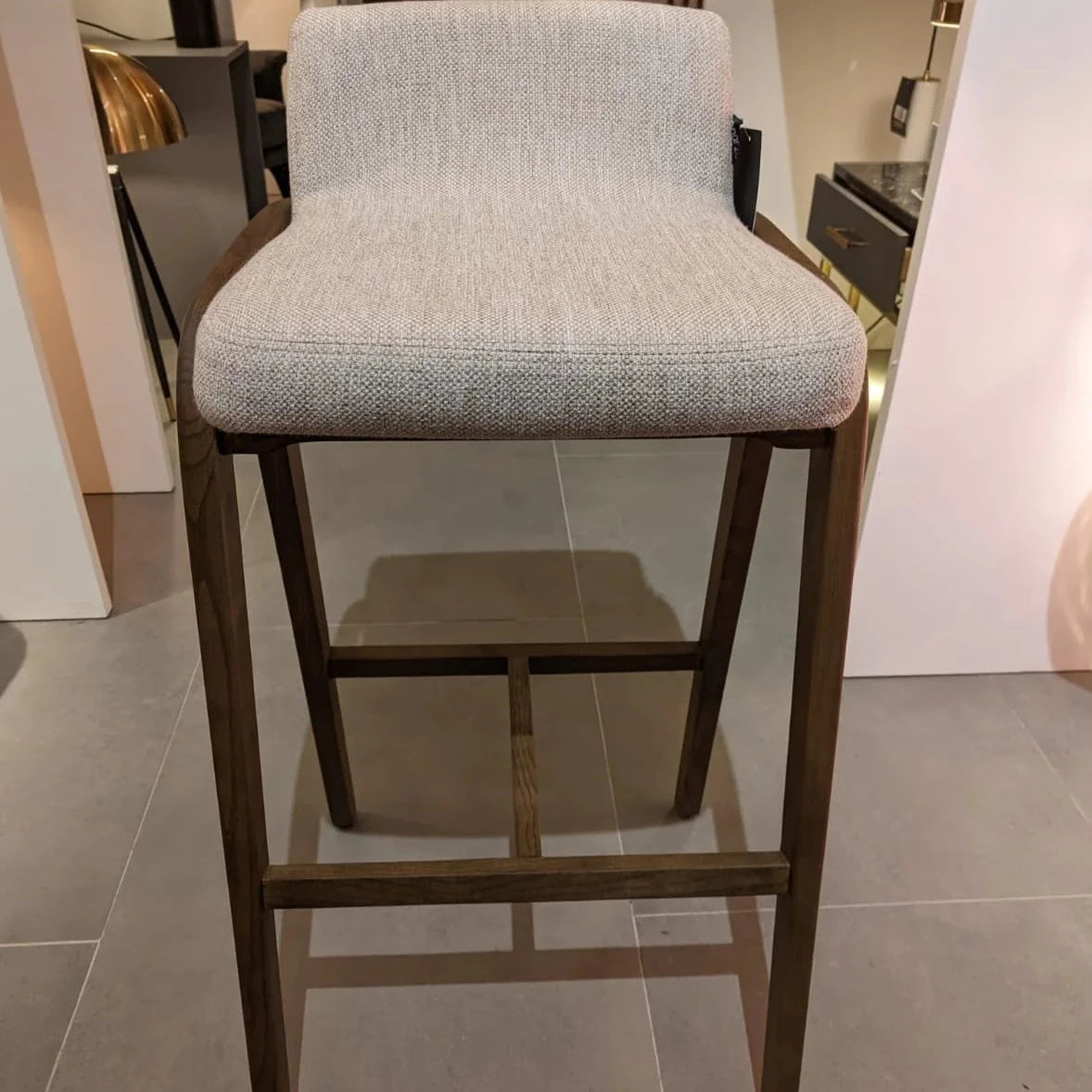 Display Item - Natura Solid Ash Wood Bar Stool Naturabar-W-28903YAS -  USED ITEM | قطعة من المعرض - كرسي مرتفع ناتورا من خشب الدردار الصلب - ebarza Furniture UAE | Shop Modern Furniture in Abu Dhabi & Dubai - مفروشات ايبازرا في الامارات | تسوق اثاث عصري وديكورات مميزة في دبي وابوظبي