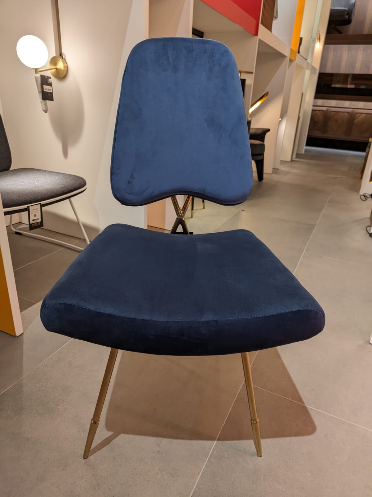 Display Item Velletri Cross  Dinning Chair Tg-185-SR -  USED ITEM | قطعة من المعرض - كرسي طعام من فيلتري - ebarza Furniture UAE | Shop Modern Furniture in Abu Dhabi & Dubai - مفروشات ايبازرا في الامارات | تسوق اثاث عصري وديكورات مميزة في دبي وابوظبي