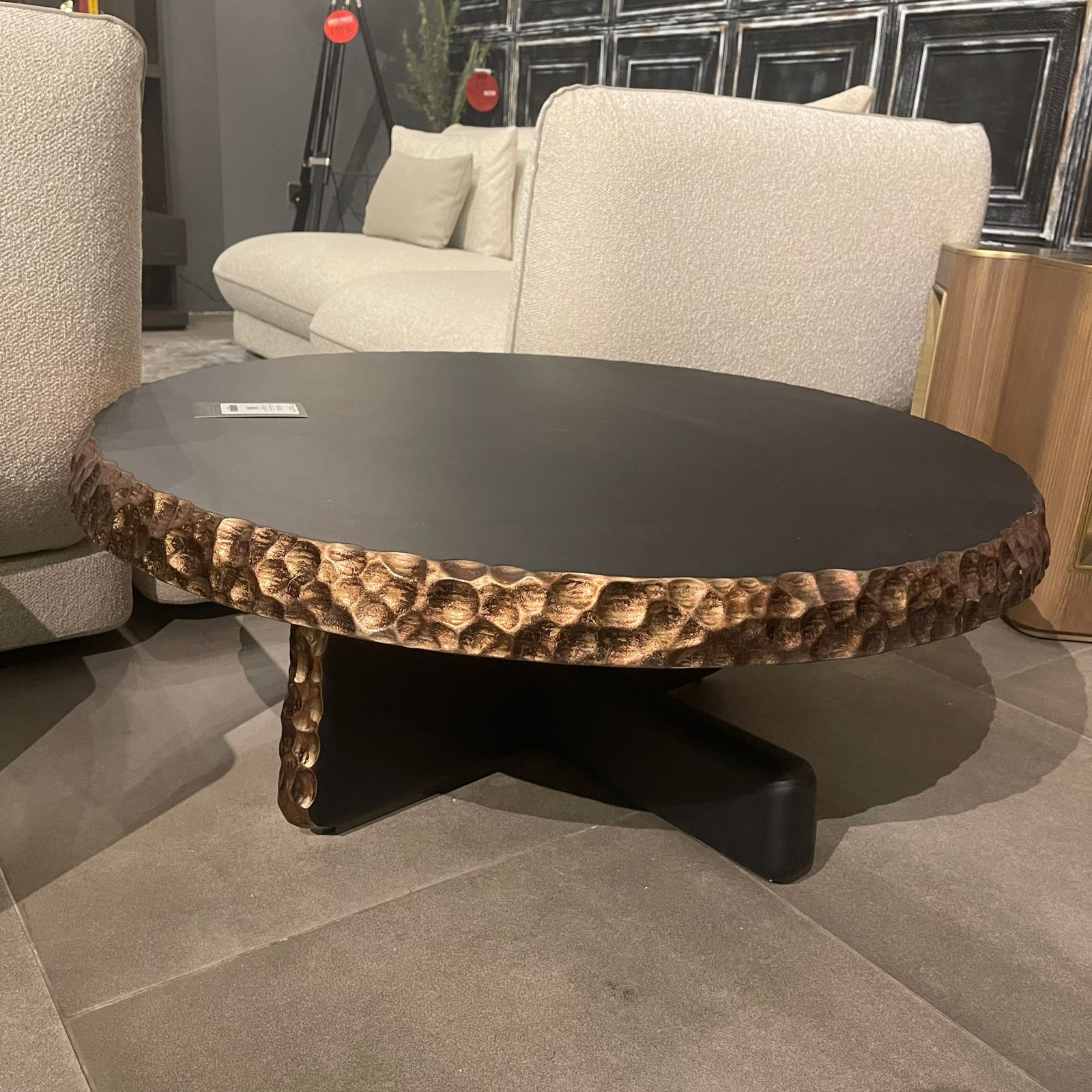 Display Item - Alfa Round Center Table AR-CT01-TGYAS -  USED ITEM | قطعة من المعرض - طاولة مركزية مستديرة من ألفا - ebarza Furniture UAE | Shop Modern Furniture in Abu Dhabi & Dubai - مفروشات ايبازرا في الامارات | تسوق اثاث عصري وديكورات مميزة في دبي وابوظبي