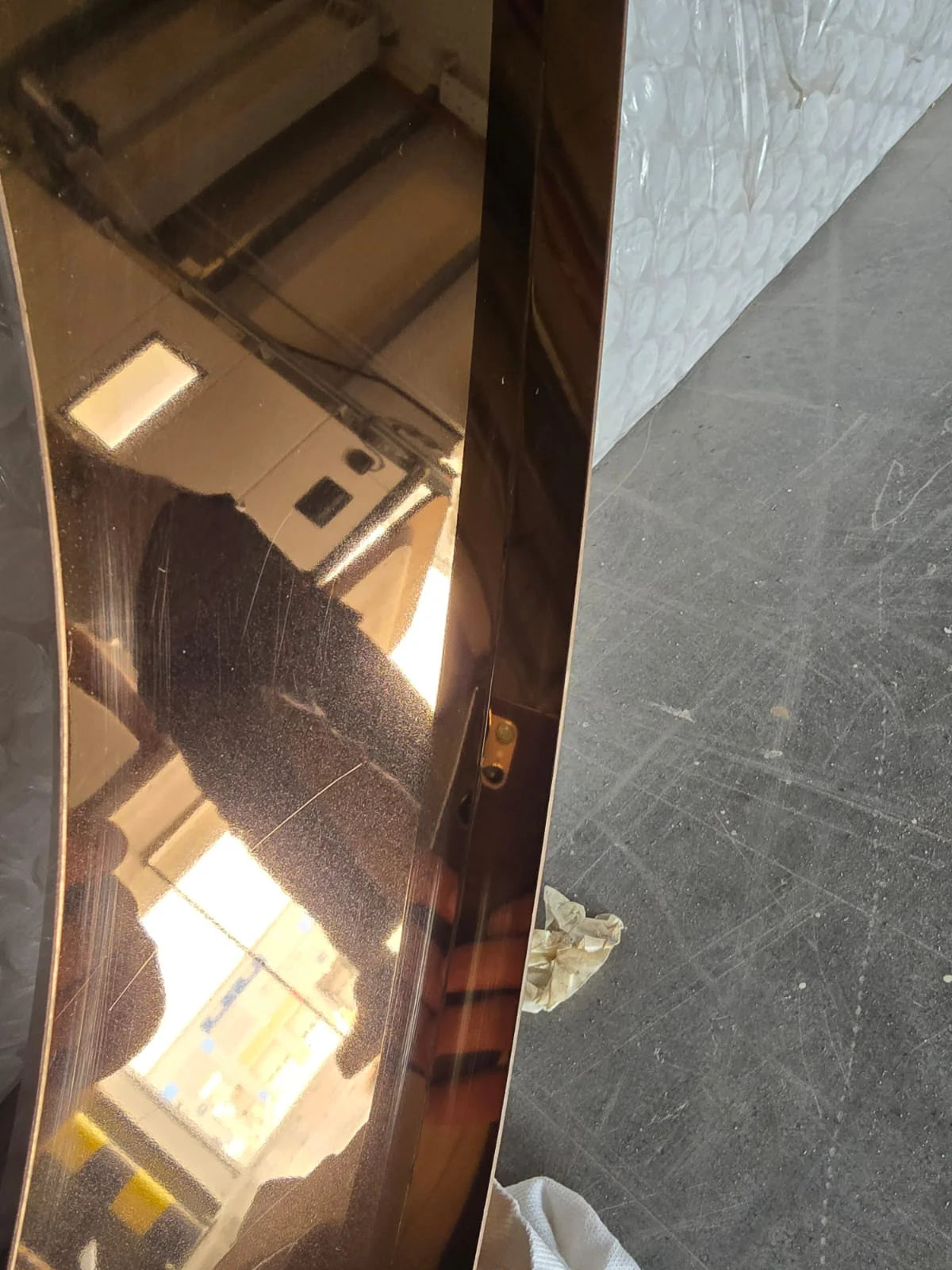 AS IS - Space Gate Handcrafted Stainless Steel Artwork Bg2020044-RG -  DISPLAY ITEM - ebarza Furniture UAE | Shop Modern Furniture in Abu Dhabi & Dubai - مفروشات ايبازرا في الامارات | تسوق اثاث عصري وديكورات مميزة في دبي وابوظبي