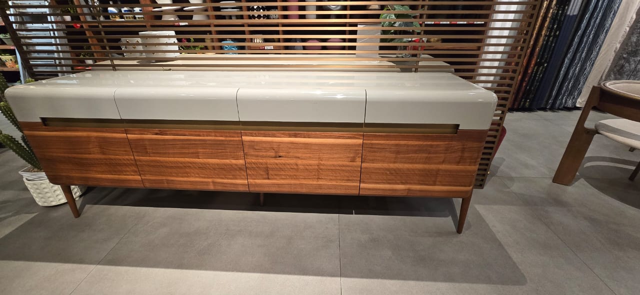 Display Item - Lucca Kristal Sideboard And Mirror Krstl-Lucasb-Nakheel -  DISPLAY ITEM - ebarza Furniture UAE | Shop Modern Furniture in Abu Dhabi & Dubai - مفروشات ايبازرا في الامارات | تسوق اثاث عصري وديكورات مميزة في دبي وابوظبي