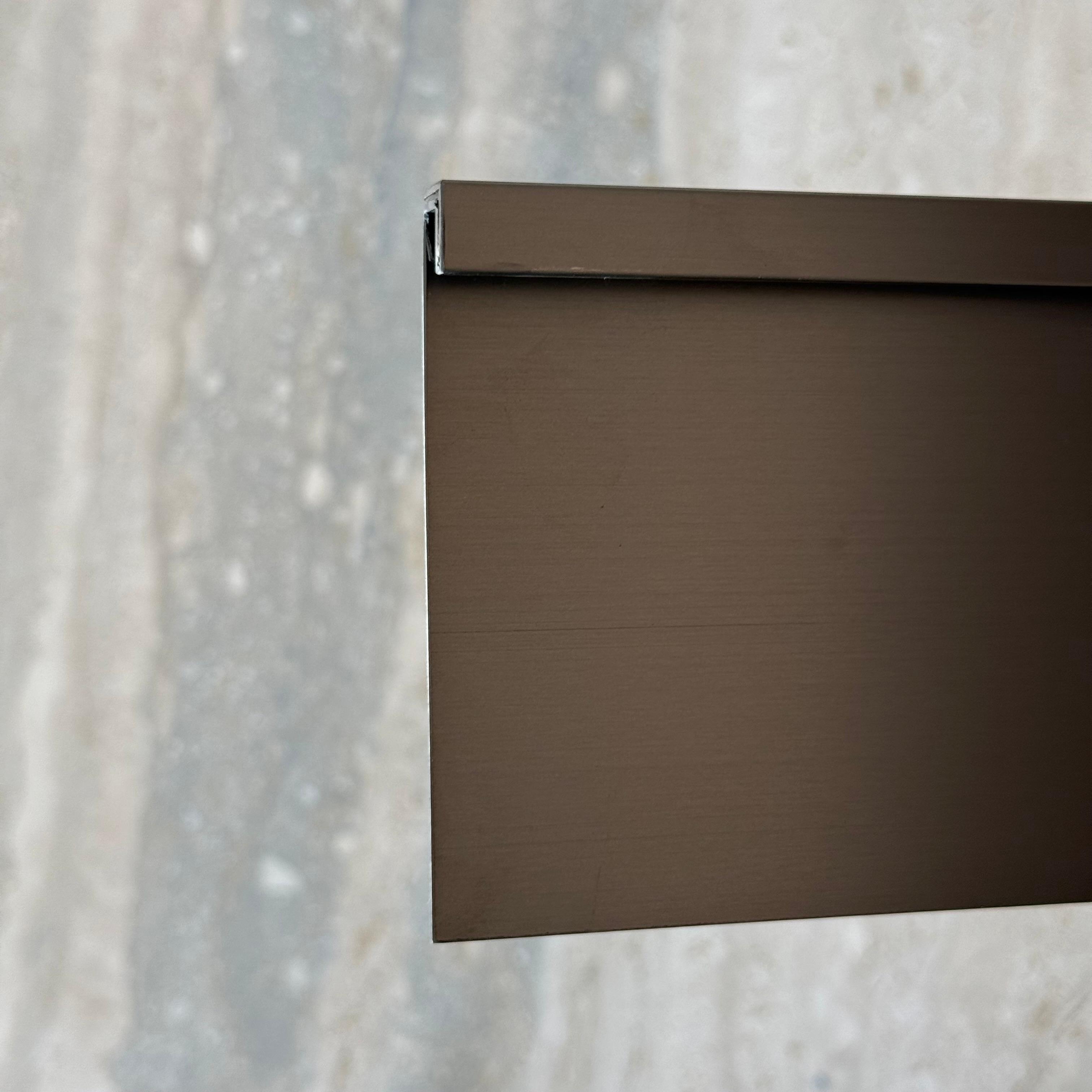 R100 (10cm) External Corner Skirting Accessories - Black - PR0017 -  wall-panels-profiles - ebarza Furniture UAE | Shop Modern Furniture in Abu Dhabi & Dubai - مفروشات ايبازرا في الامارات | تسوق اثاث عصري وديكورات مميزة في دبي وابوظبي